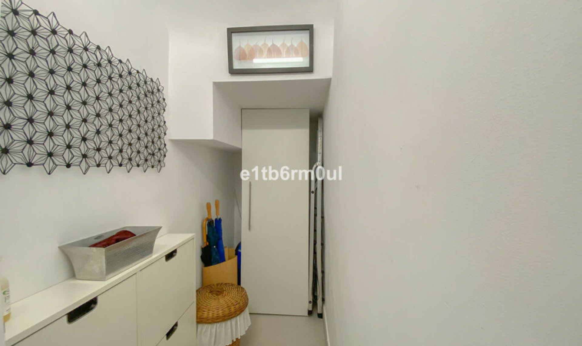 Resale - House -
Casares Playa