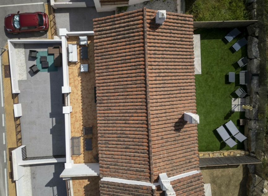 Resale - House -
Casares Playa