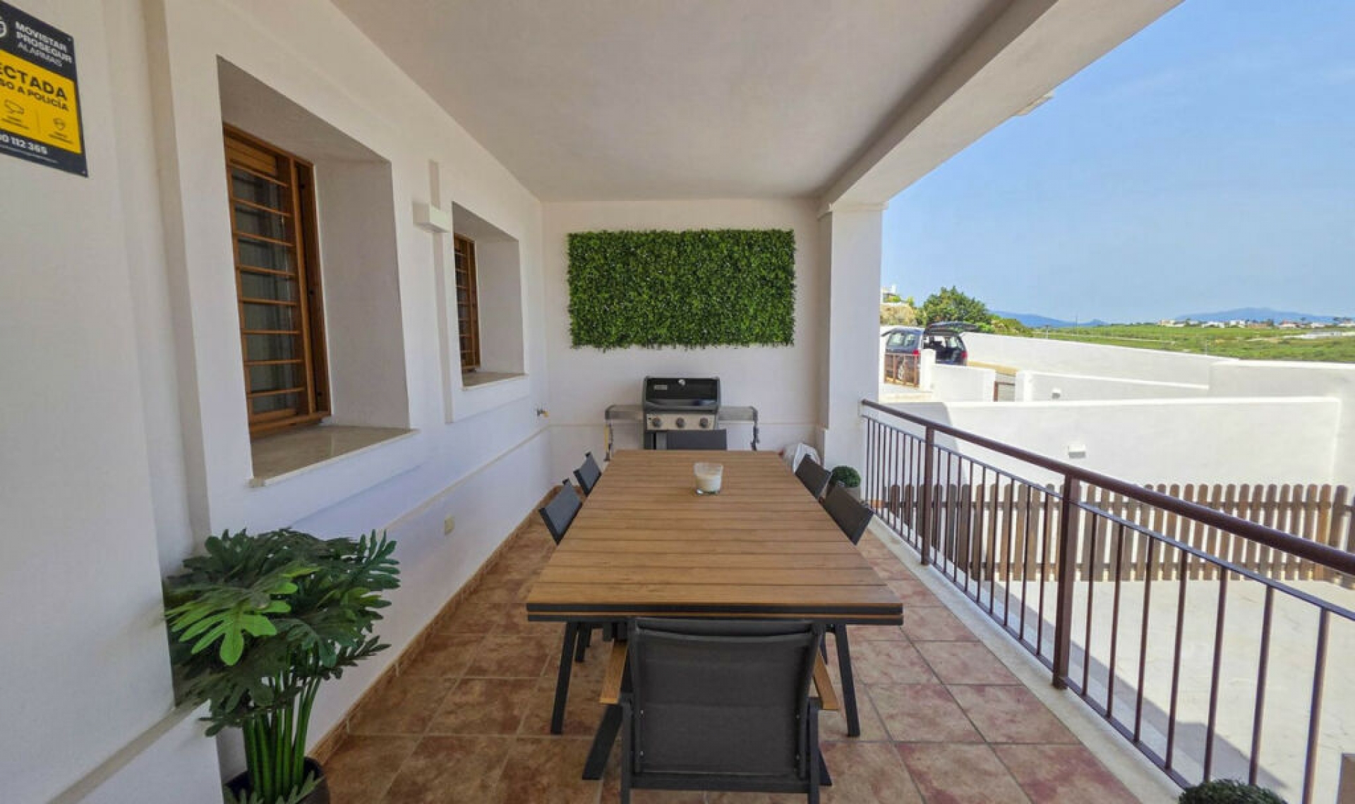 Resale - House -
Casares Playa