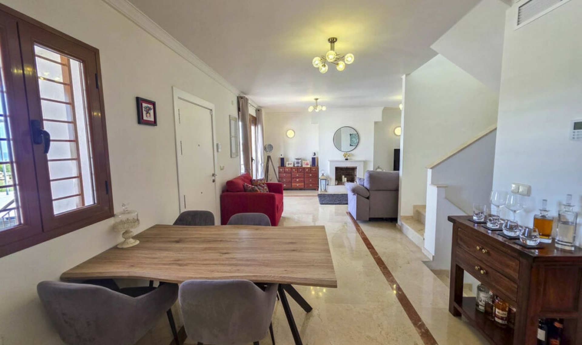 Resale - House -
Casares Playa