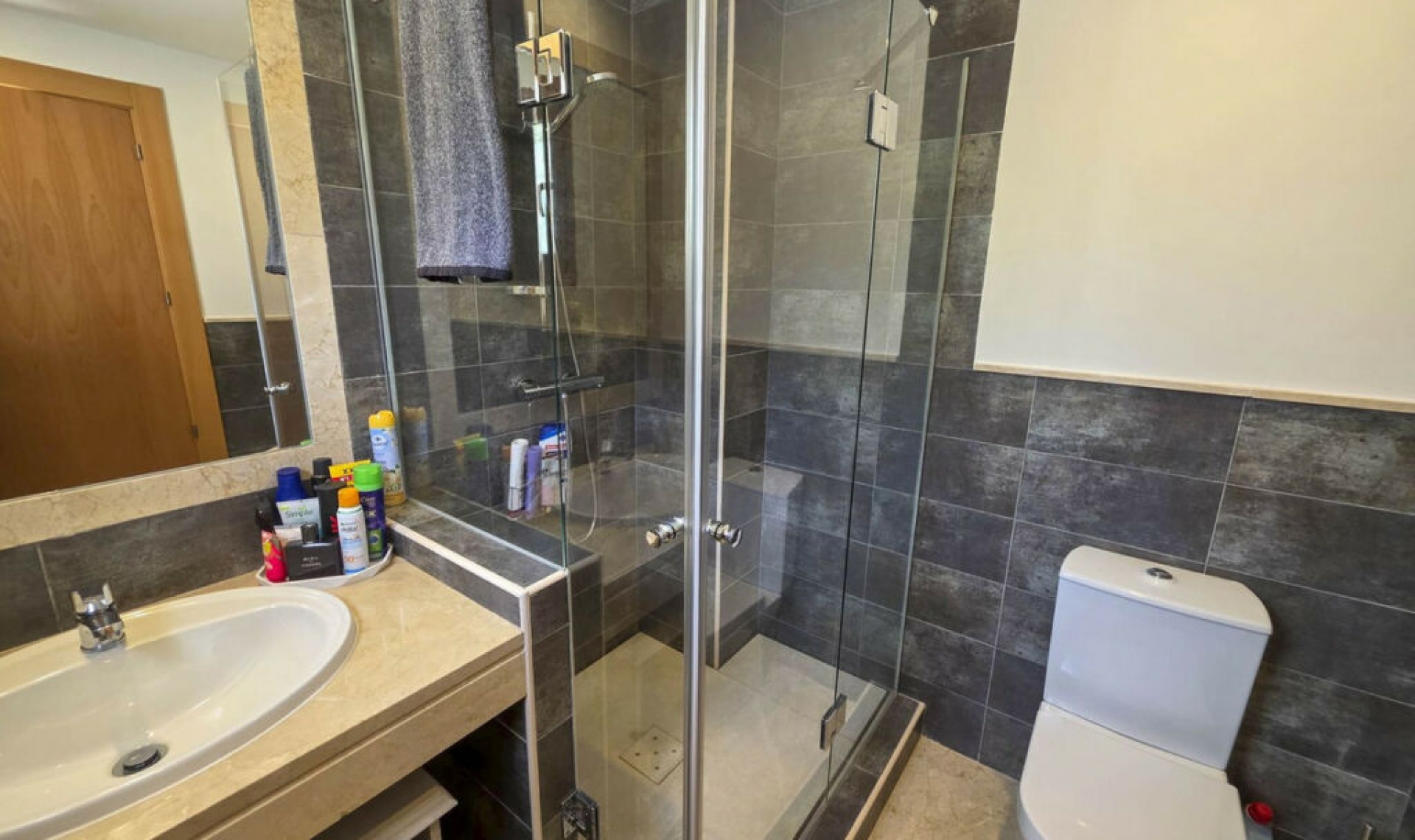 Resale - House -
Casares Playa