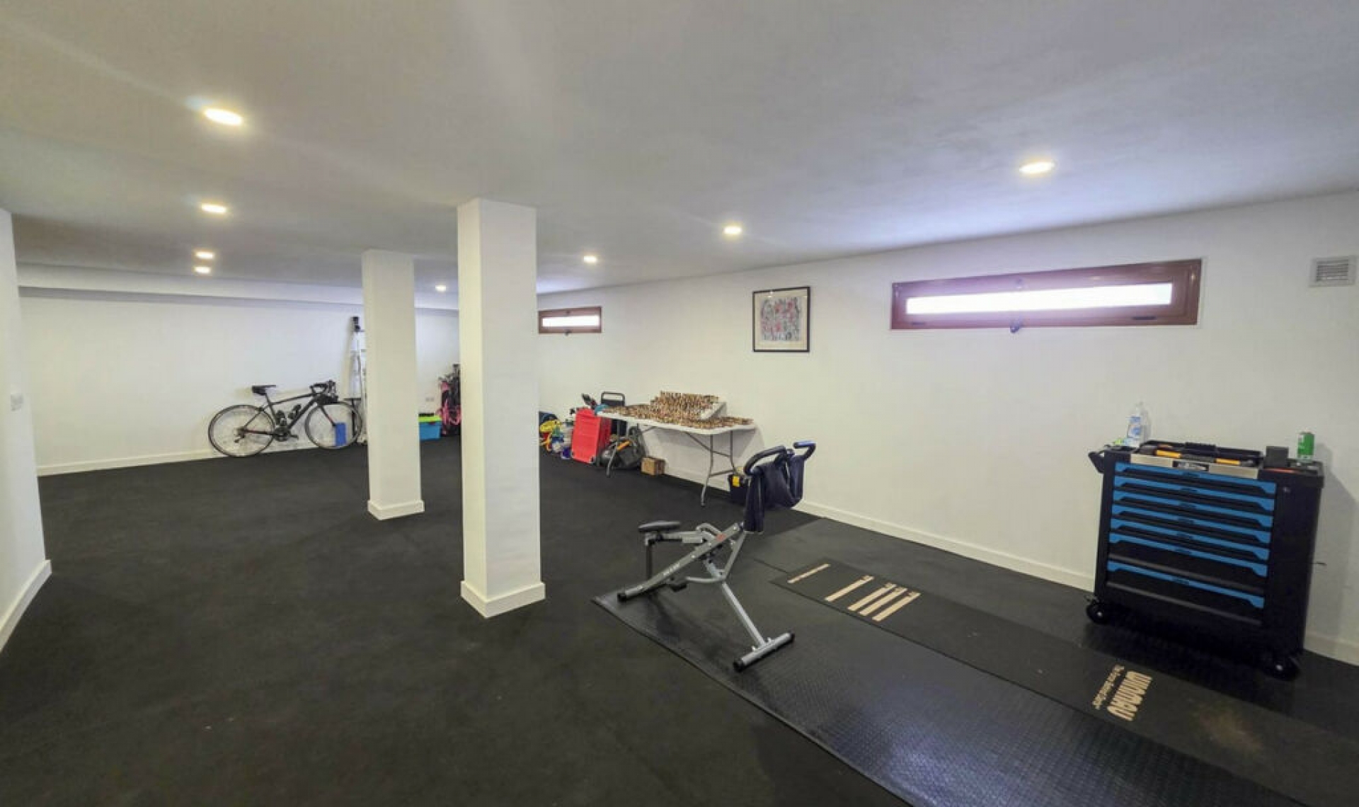 Resale - House -
Casares Playa