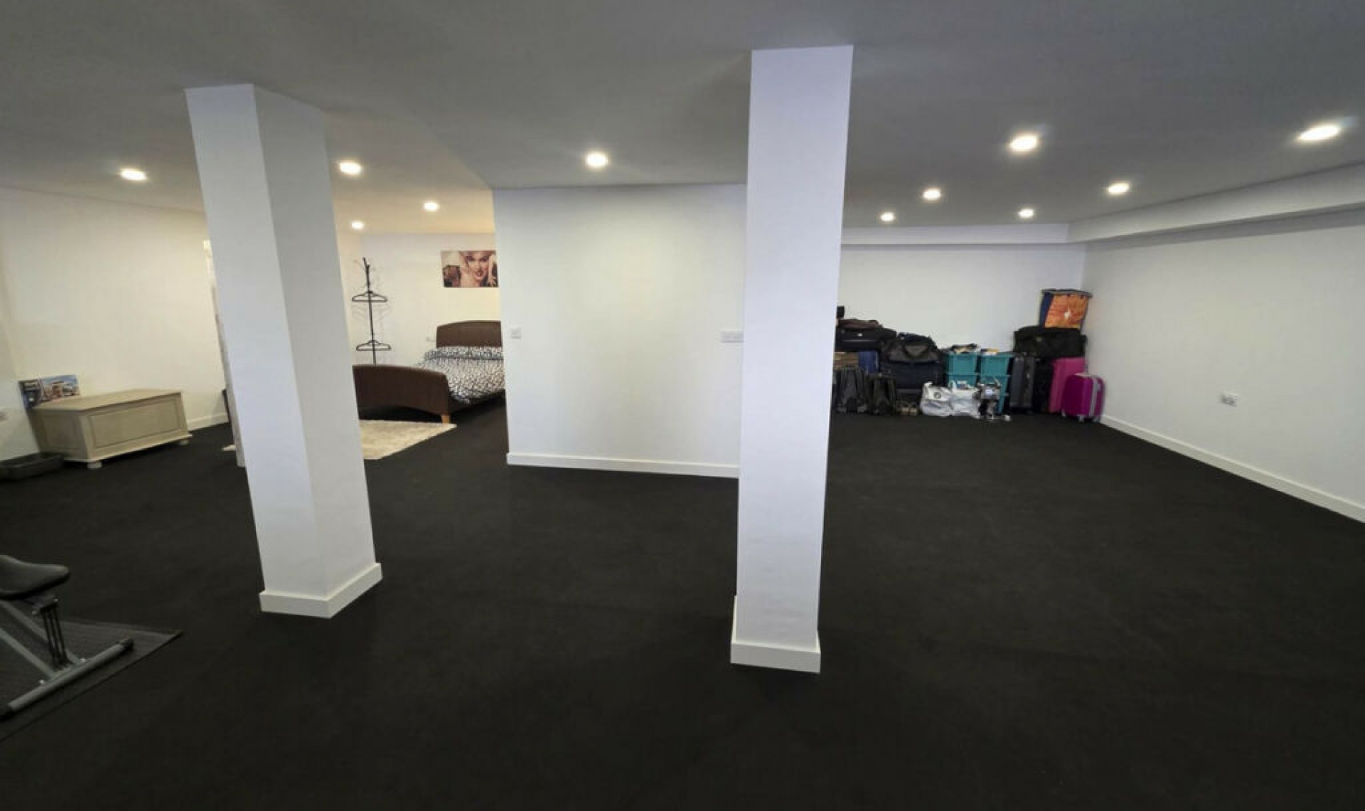 Resale - House -
Casares Playa