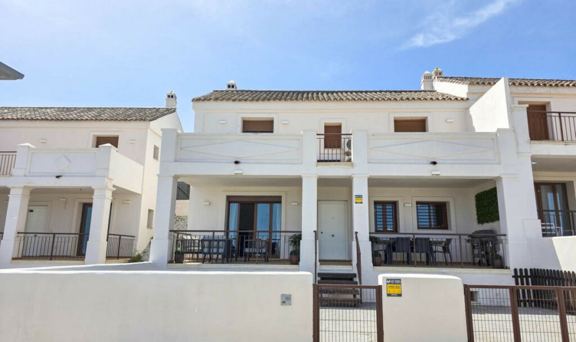 Resale - House -
Casares Playa