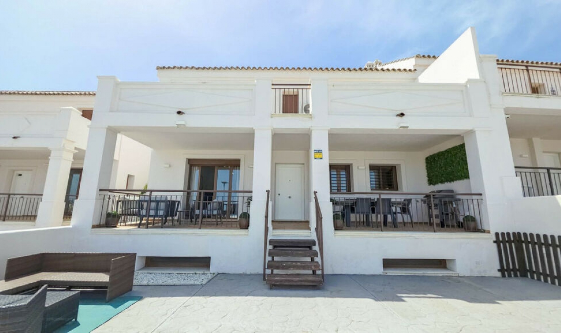 Resale - House -
Casares Playa