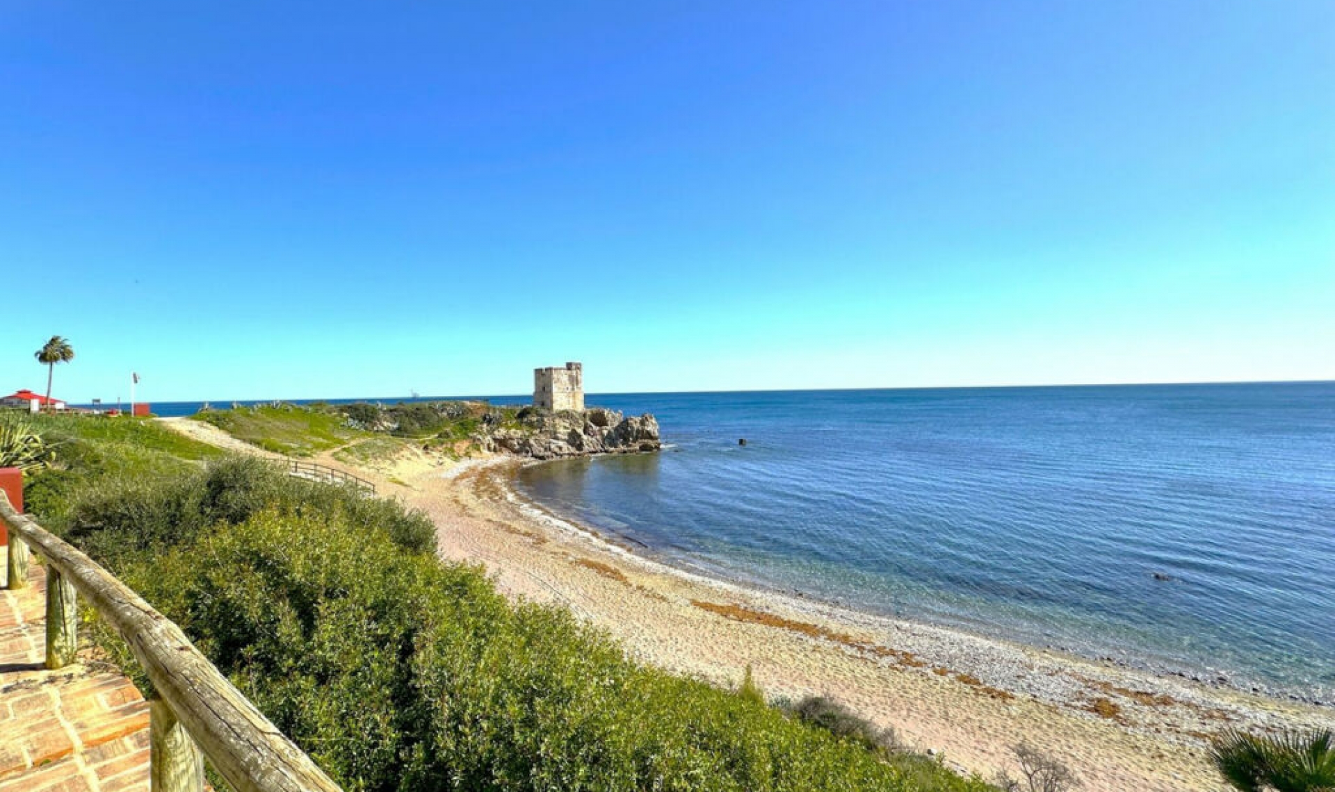 Resale - House -
Casares Playa
