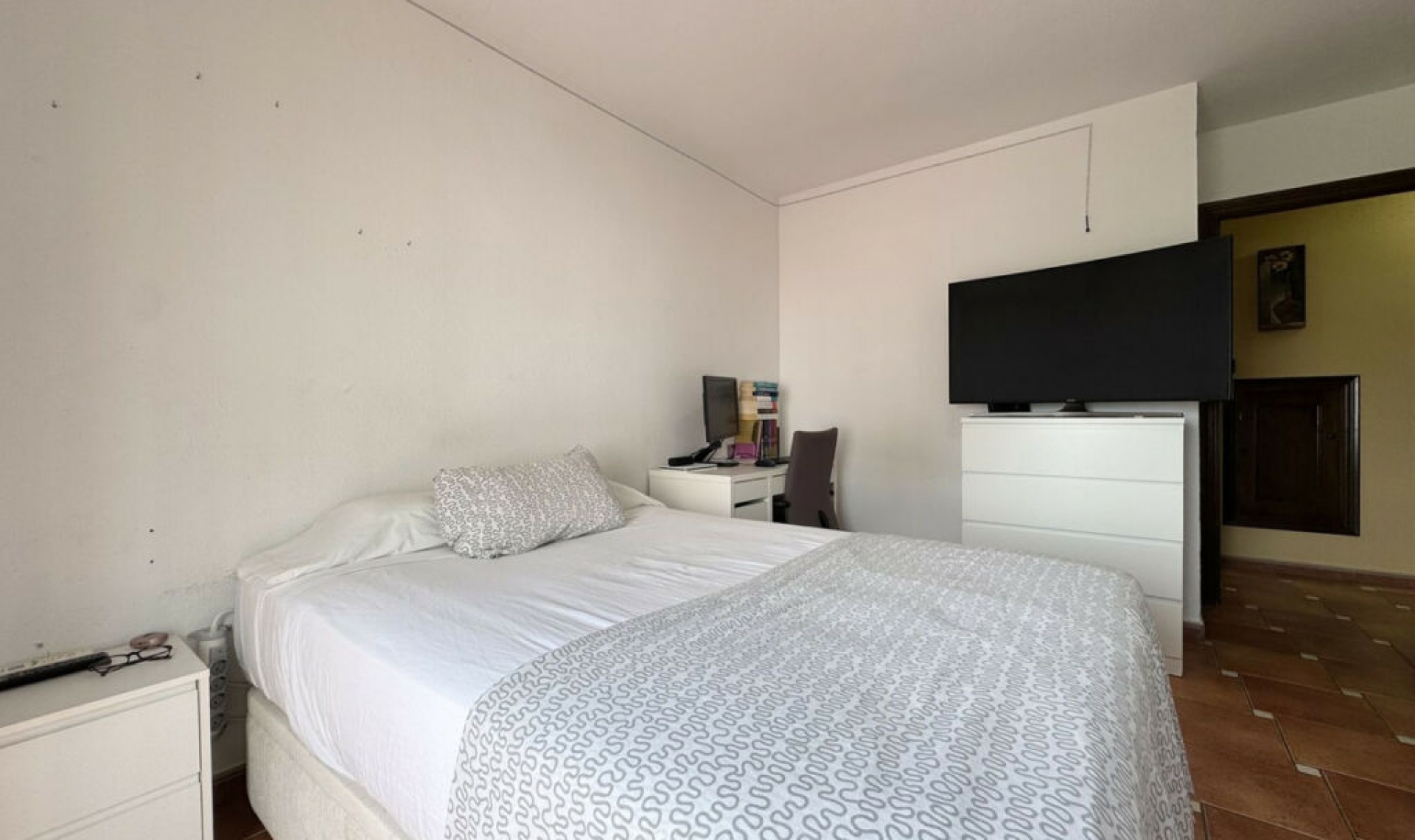 Resale - House -
Casares Playa