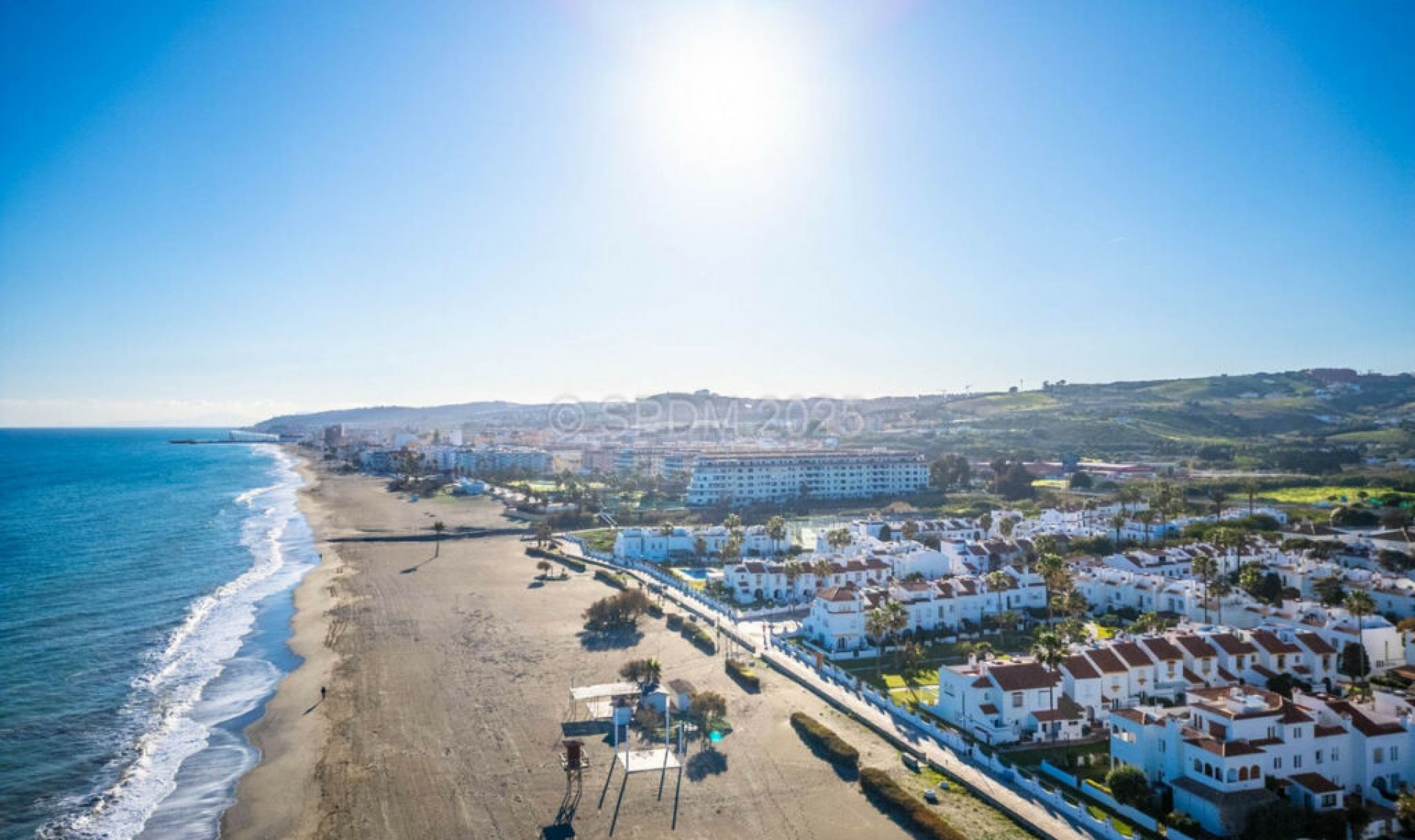 Resale - House -
Casares Playa