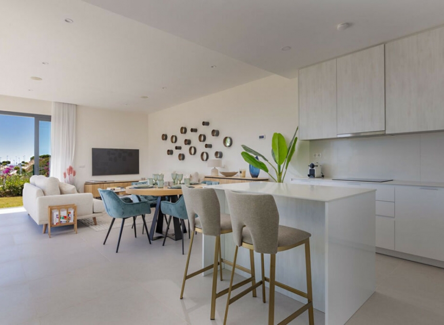 Resale - House -
Casares Playa