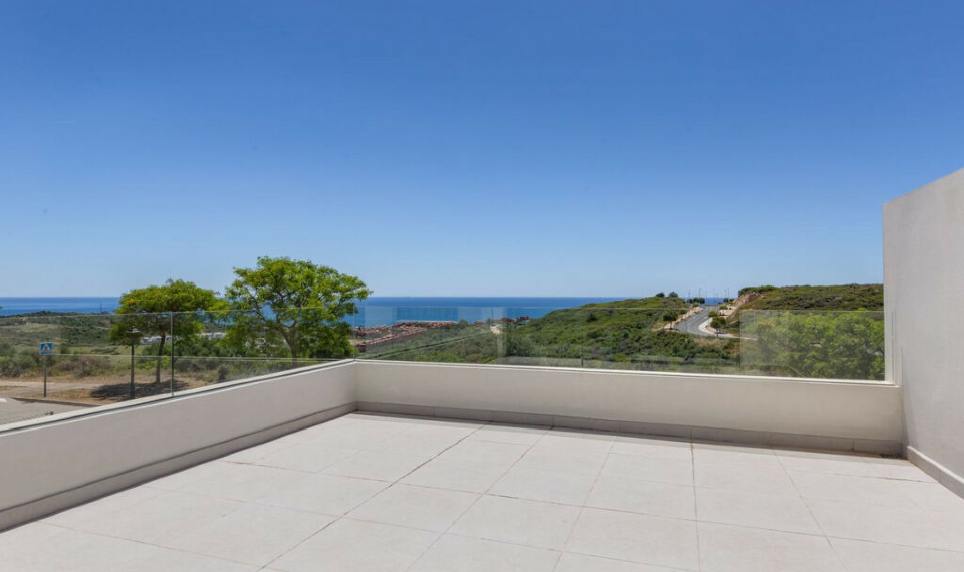 Resale - House -
Casares Playa