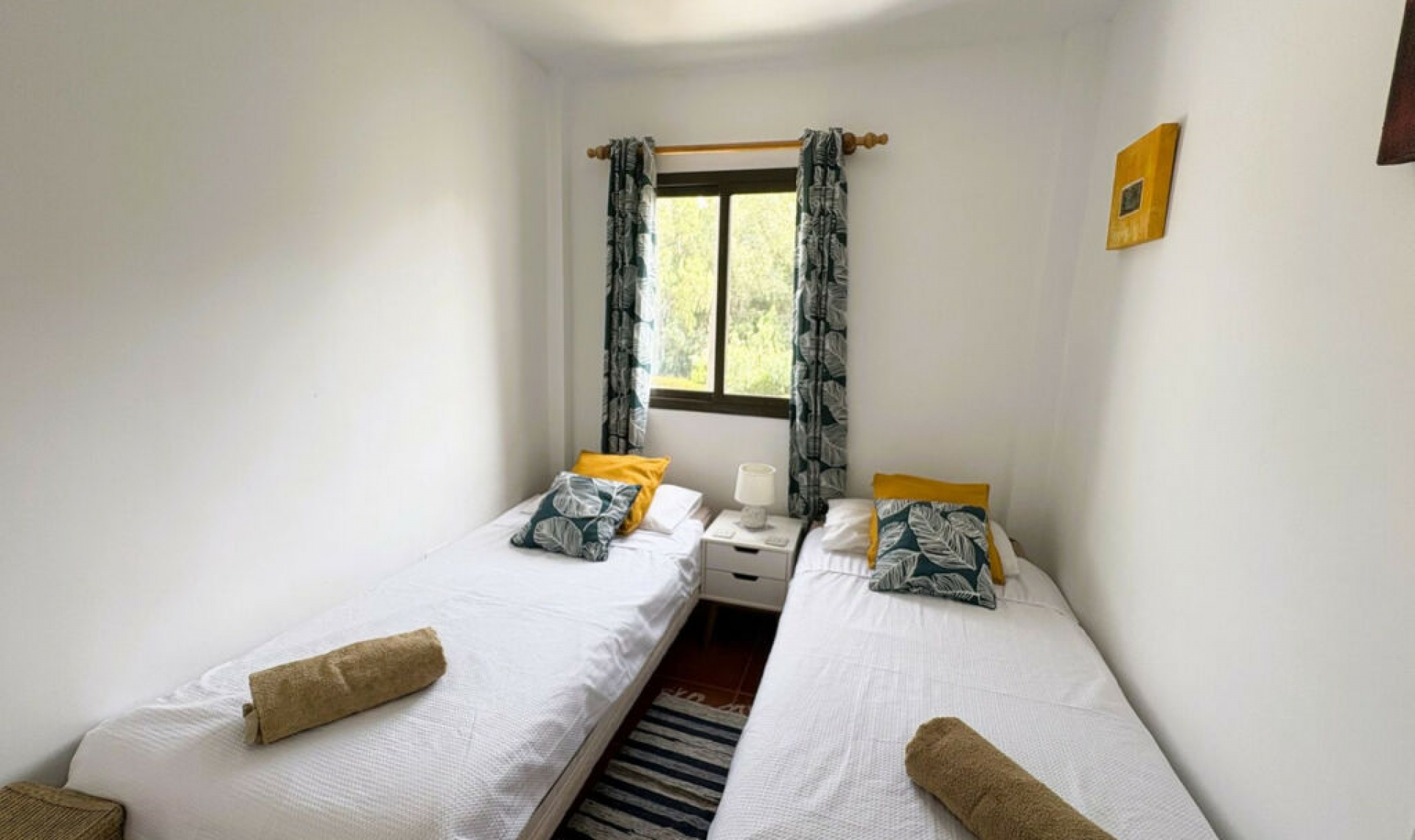 Resale - House -
Casares Playa