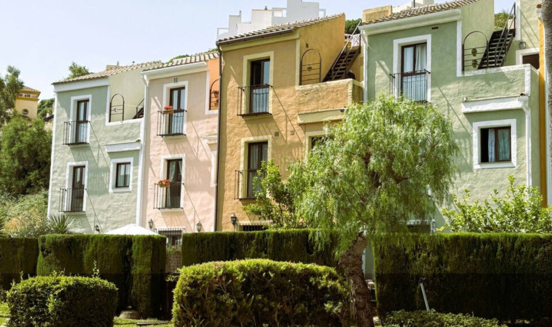 Resale - House -
Casares Playa
