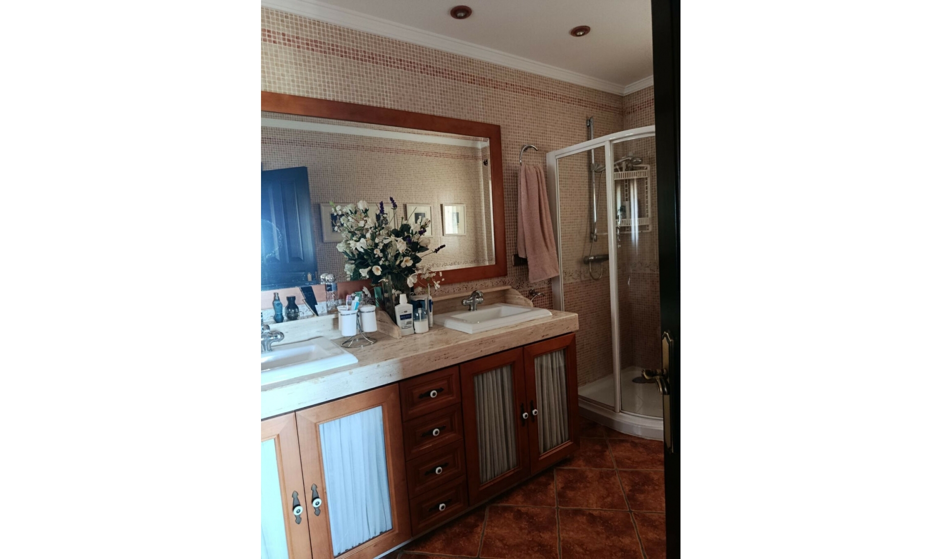 Resale - House -
Casares Playa