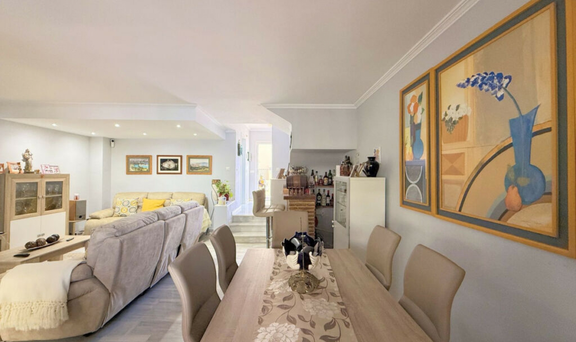 Resale - House -
Casares Playa