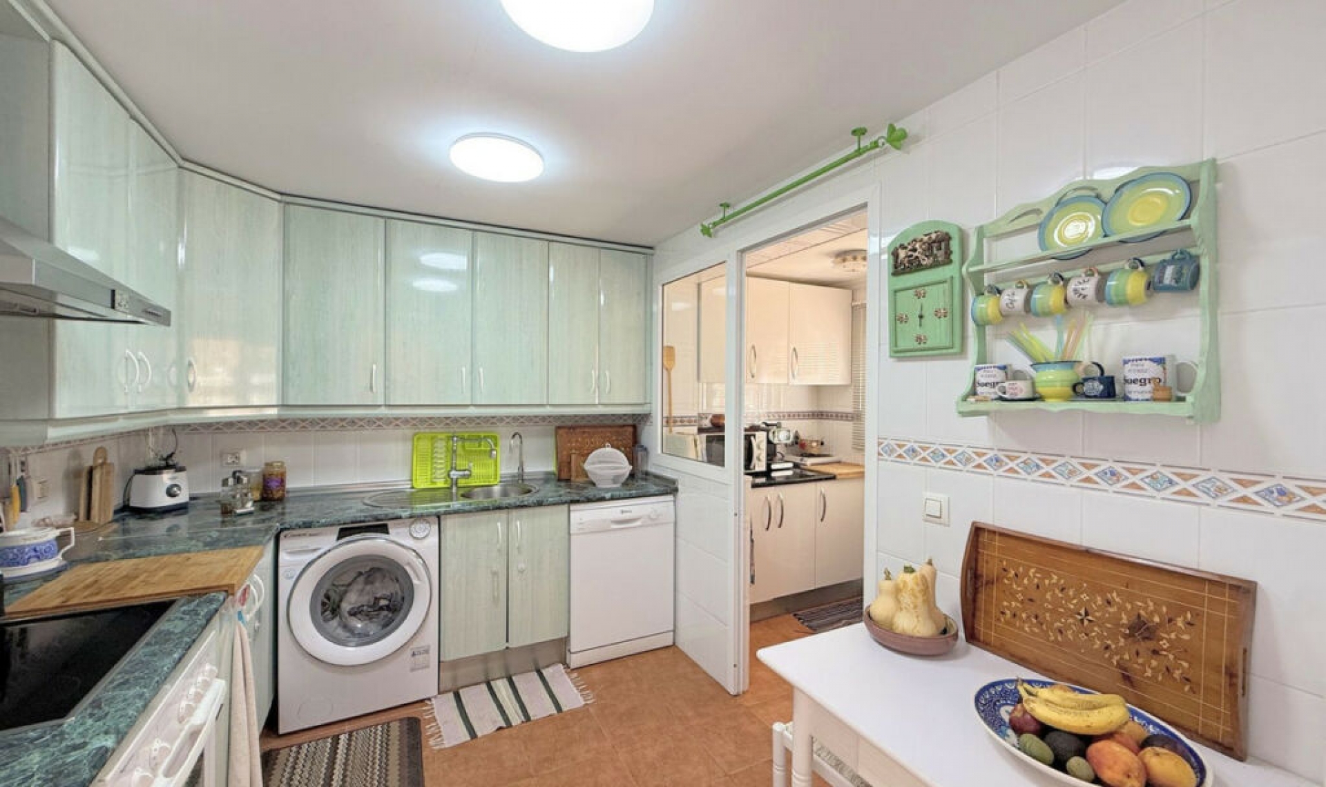 Resale - House -
Casares Playa