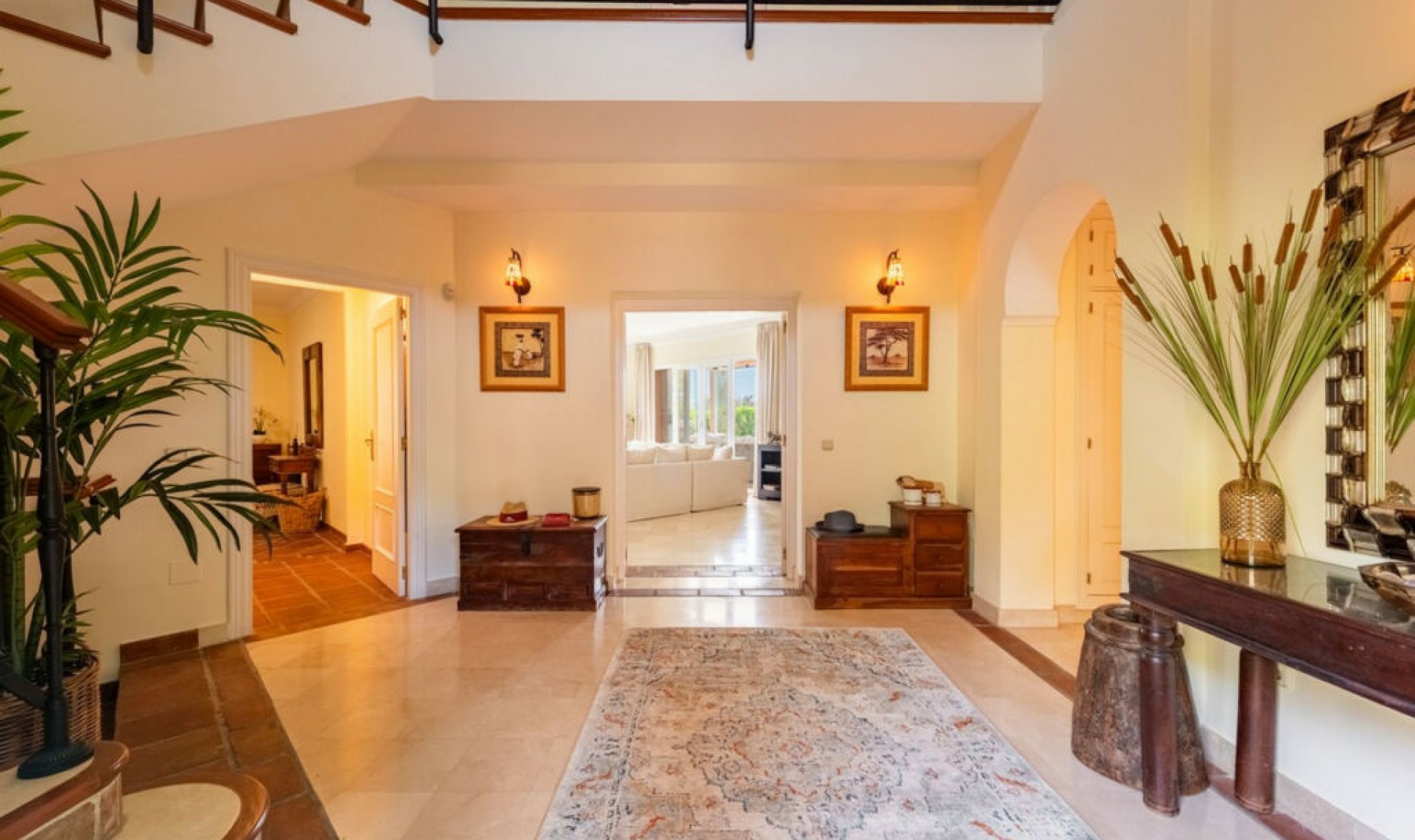 Resale - House -
Casares Playa