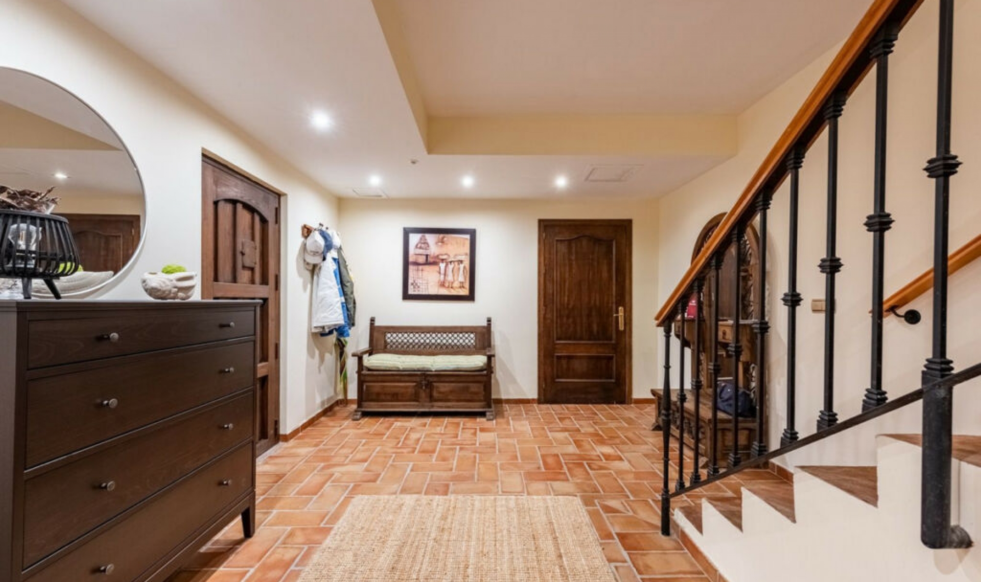 Resale - House -
Casares Playa