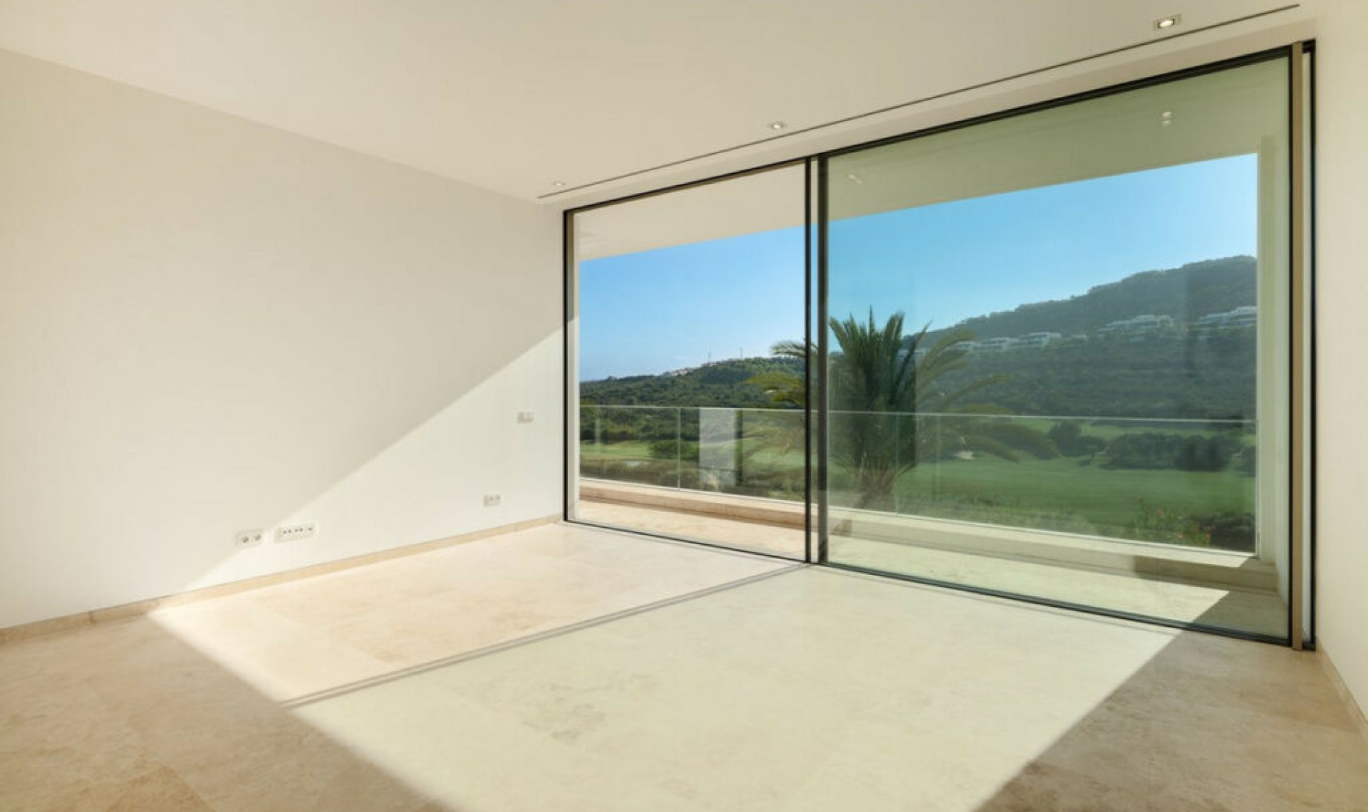 Resale - House -
Casares