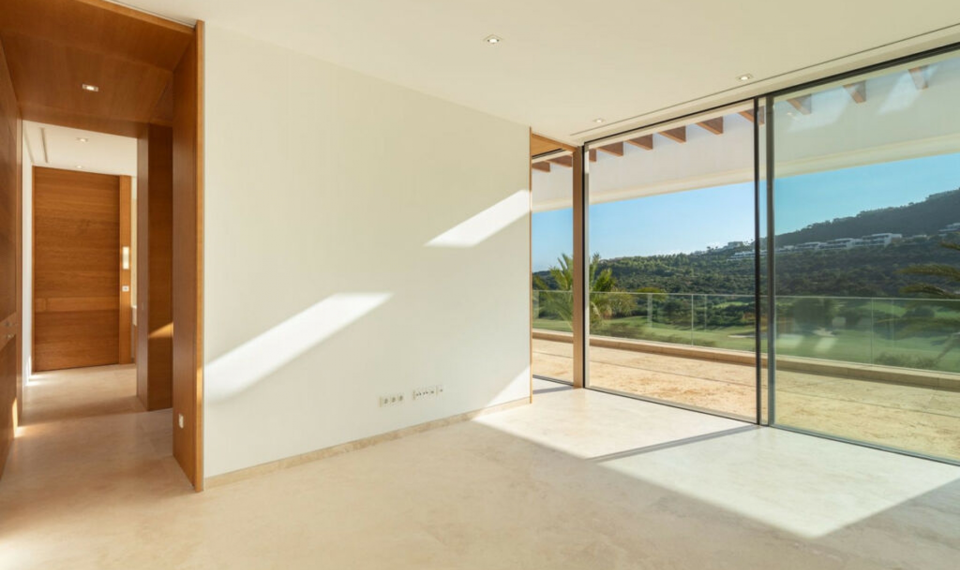 Resale - House -
Casares