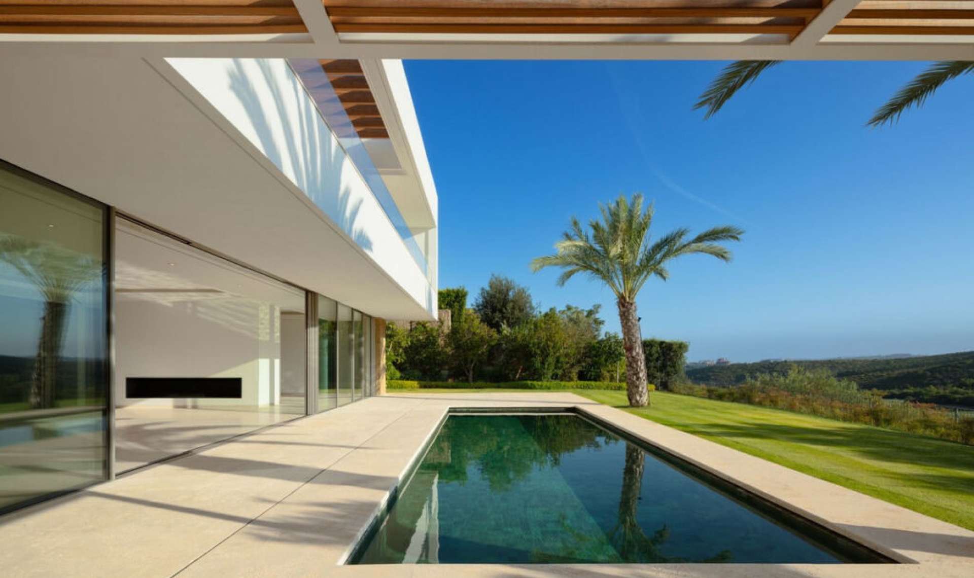 Resale - House -
Casares