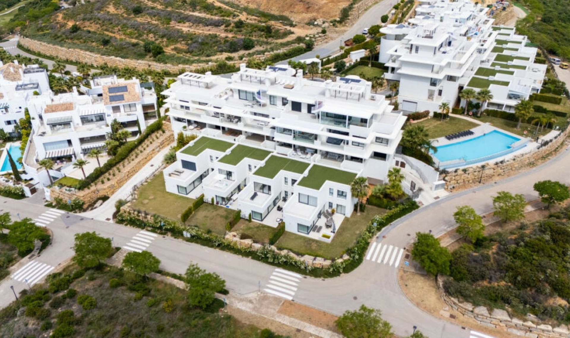 Resale - House -
Casares