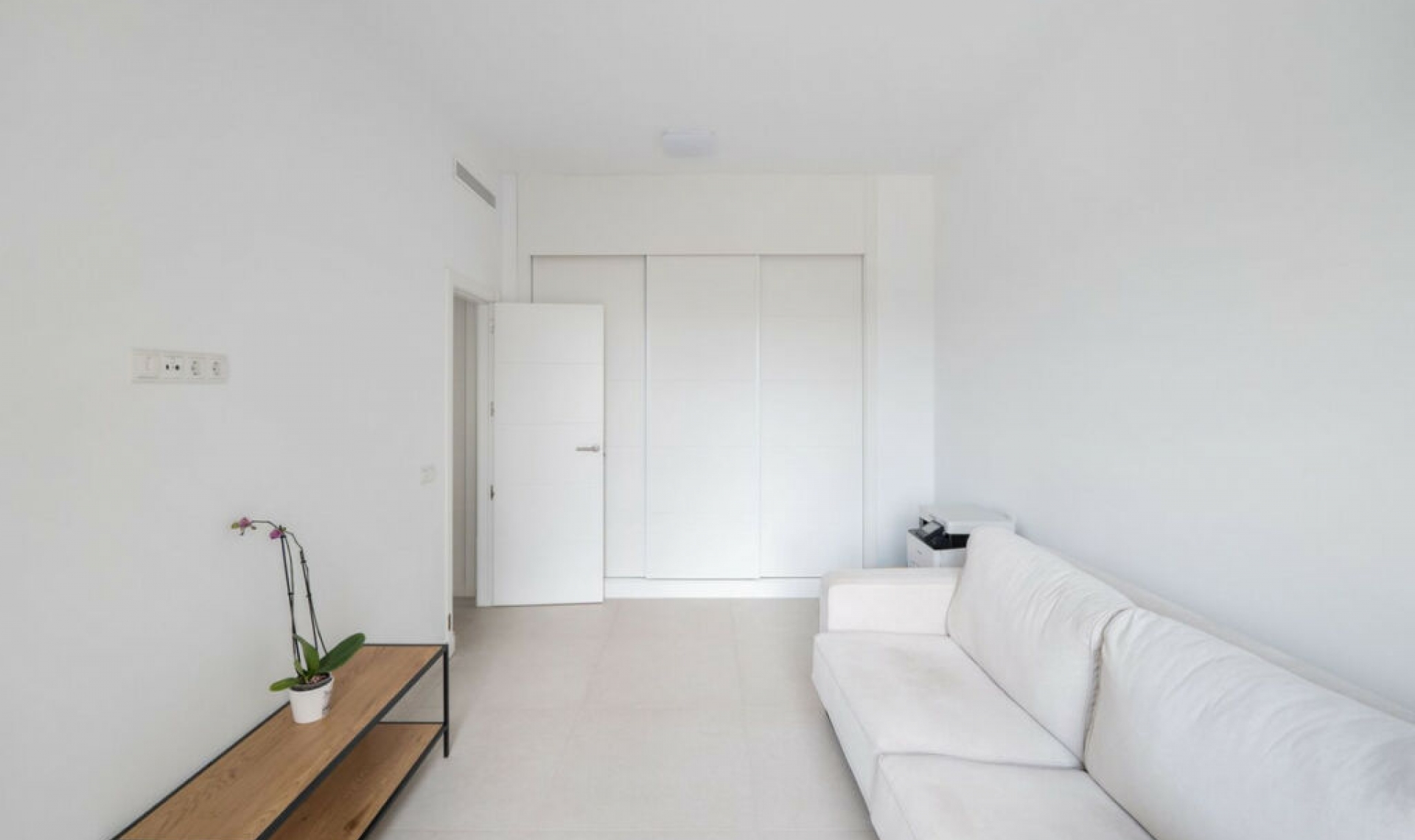 Resale - House -
Casares