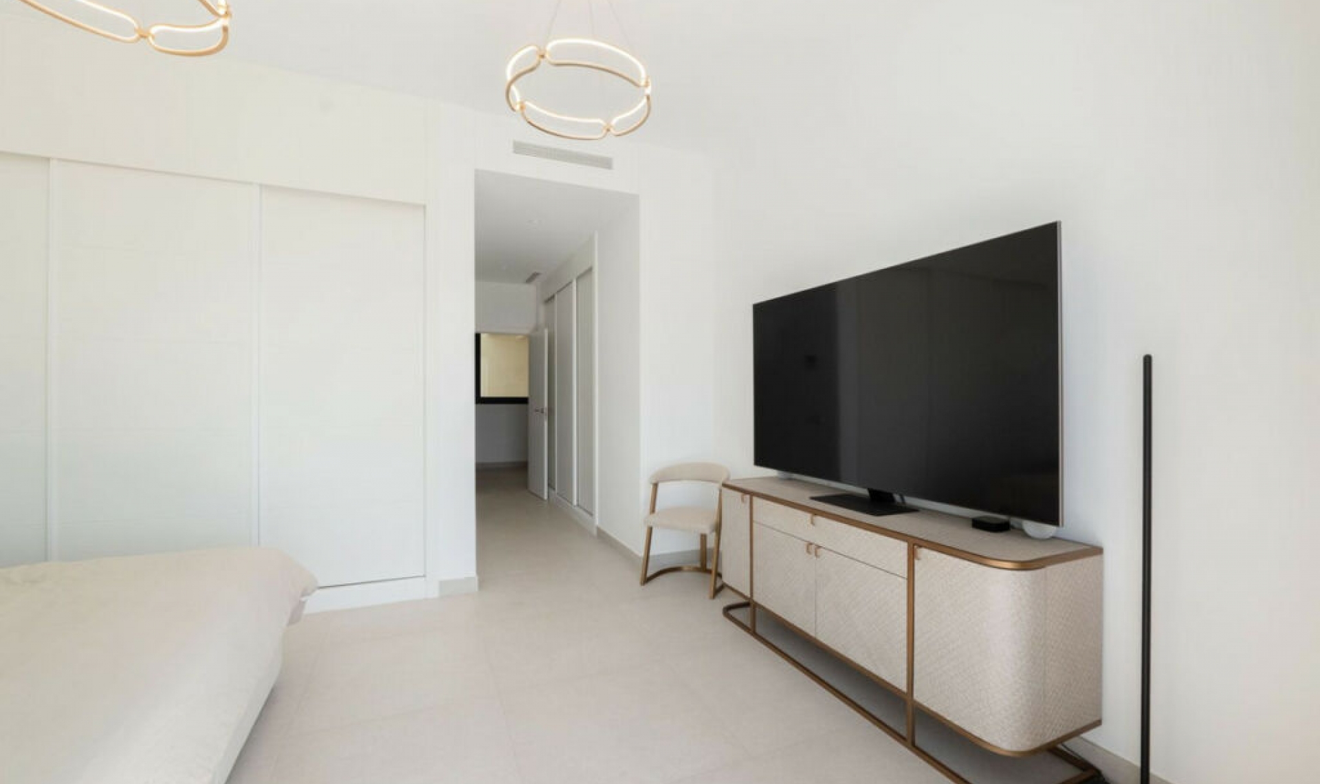 Resale - House -
Casares