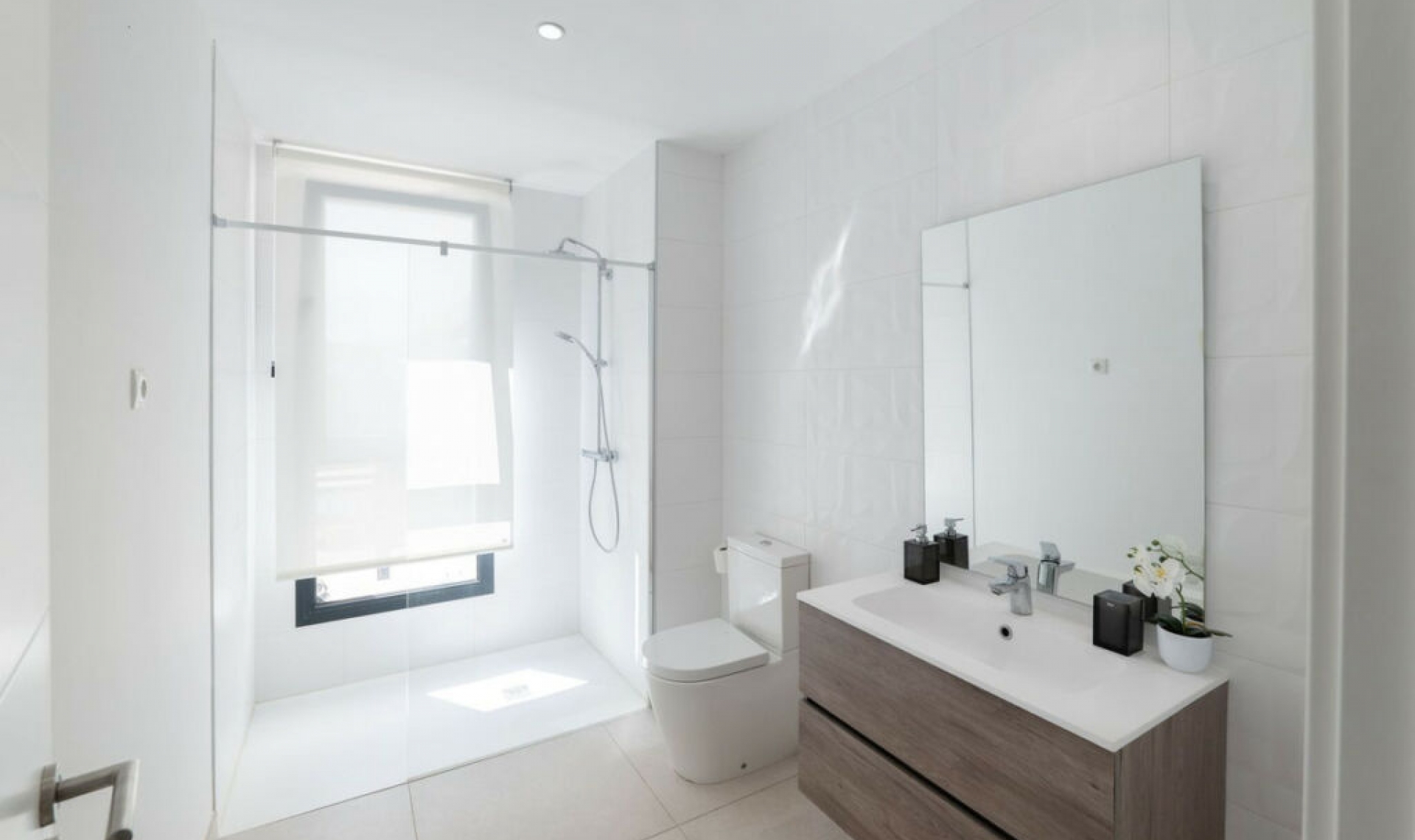 Resale - House -
Casares