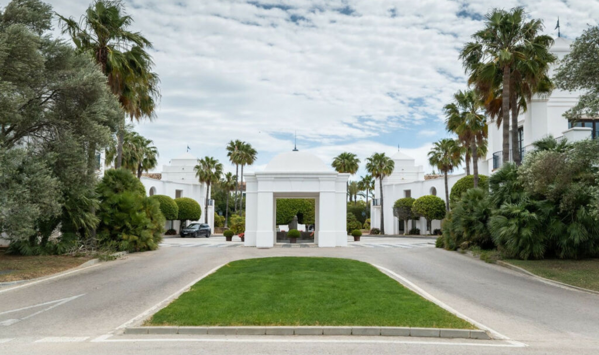 Resale - House -
Casares