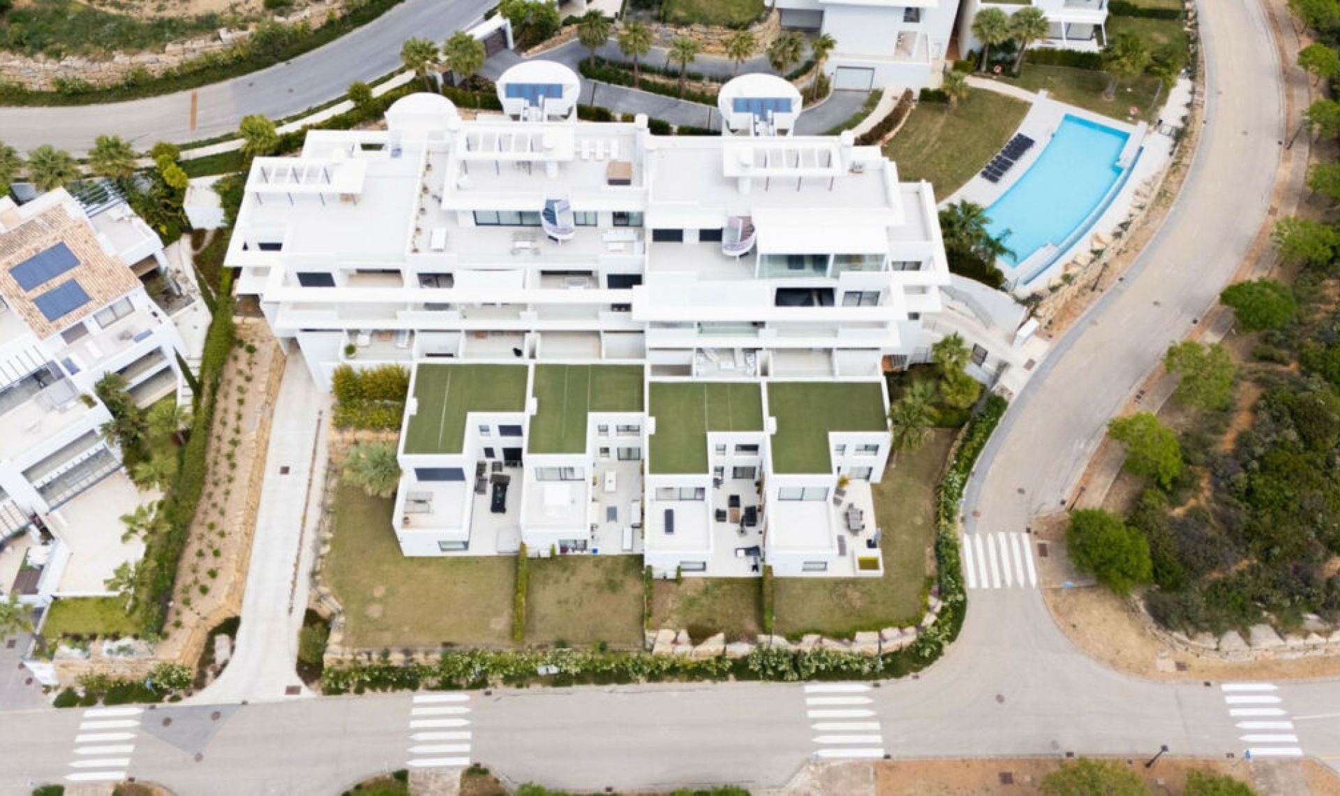 Resale - House -
Casares