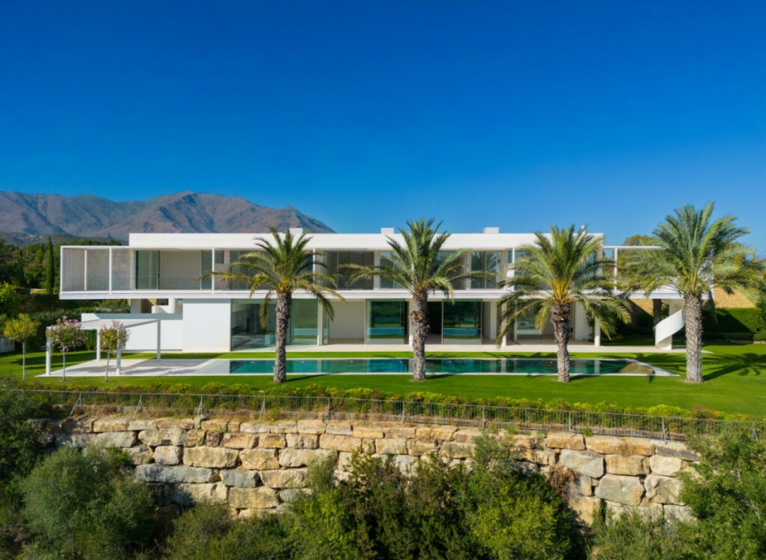Resale - House -
Casares