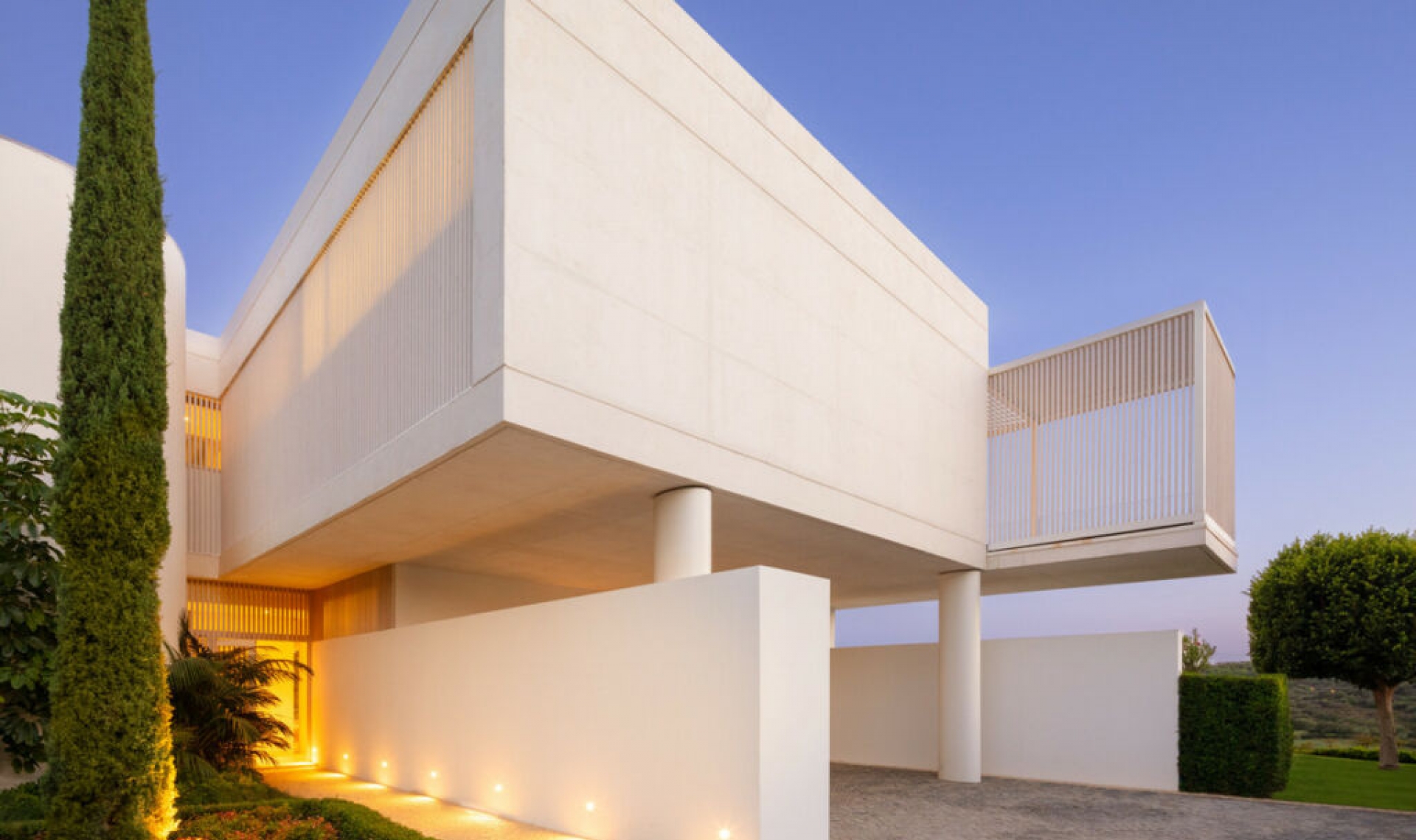 Resale - House -
Casares