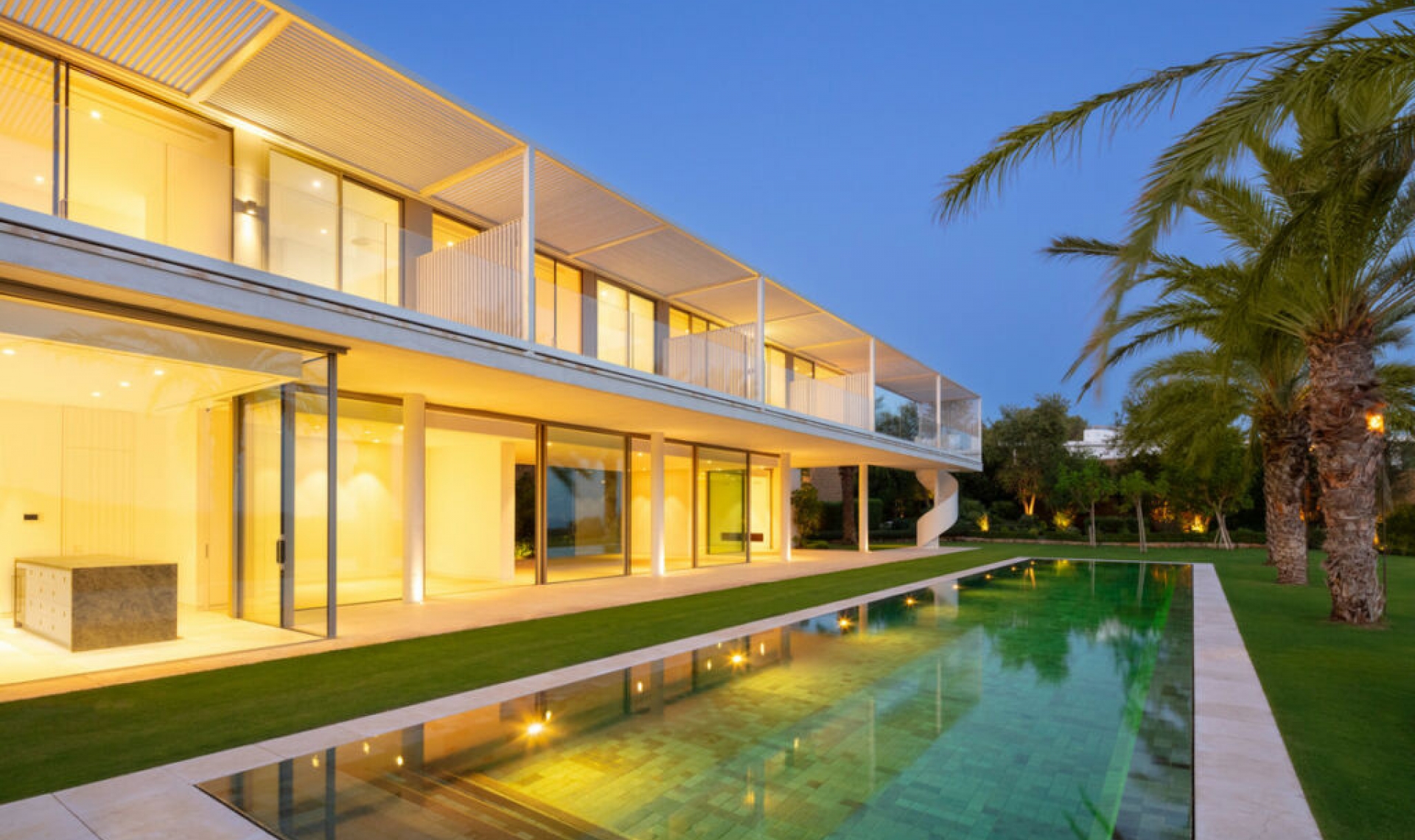 Resale - House -
Casares