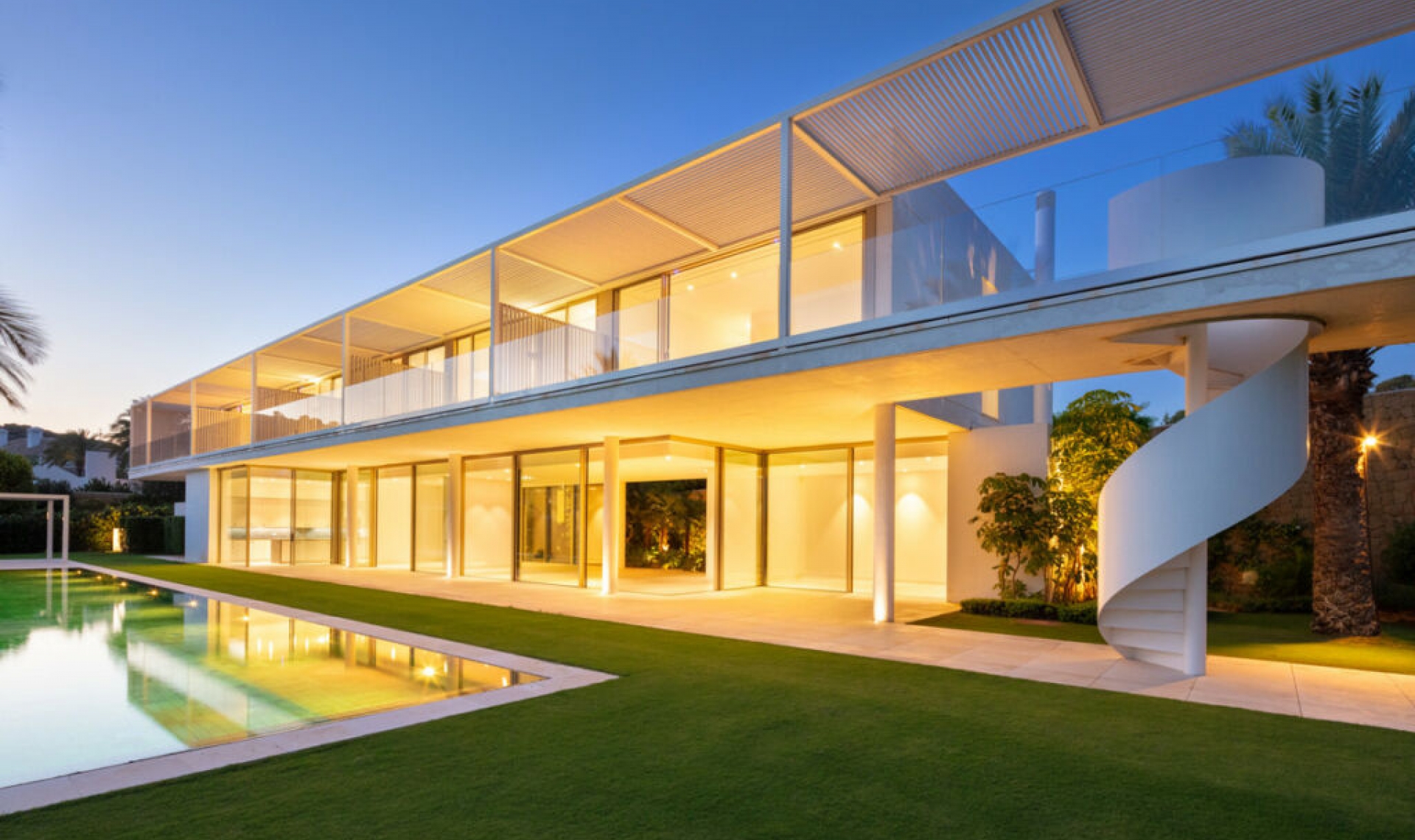 Resale - House -
Casares