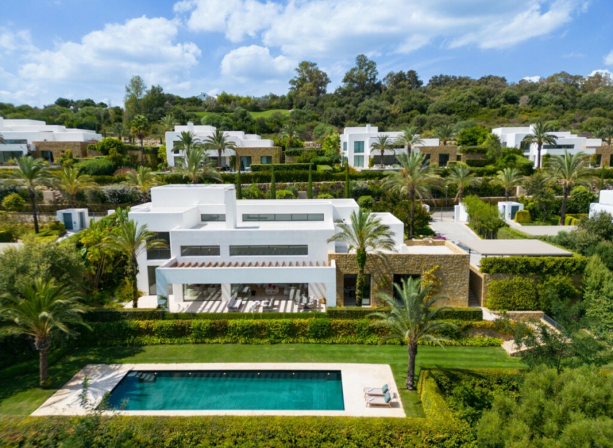 Resale - House -
Casares