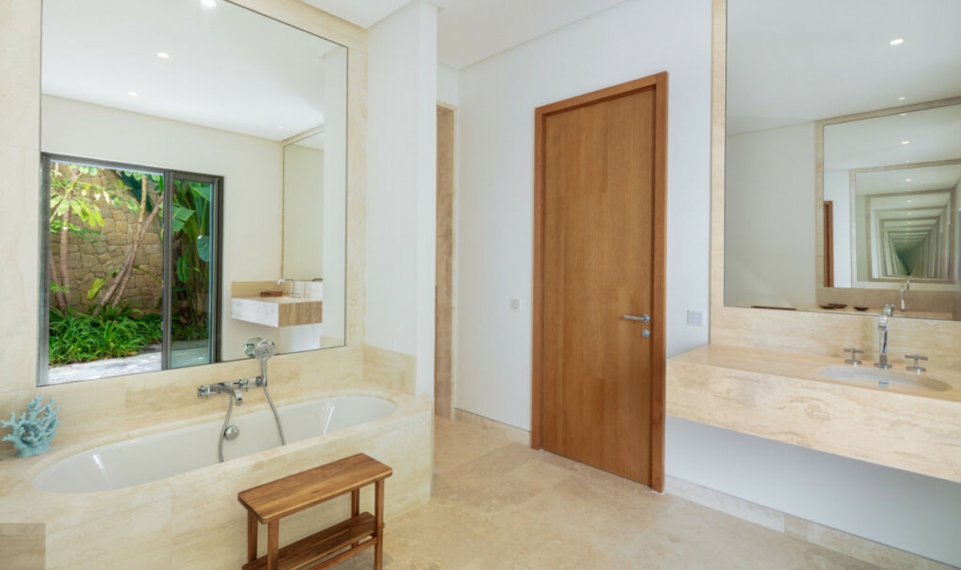 Resale - House -
Casares