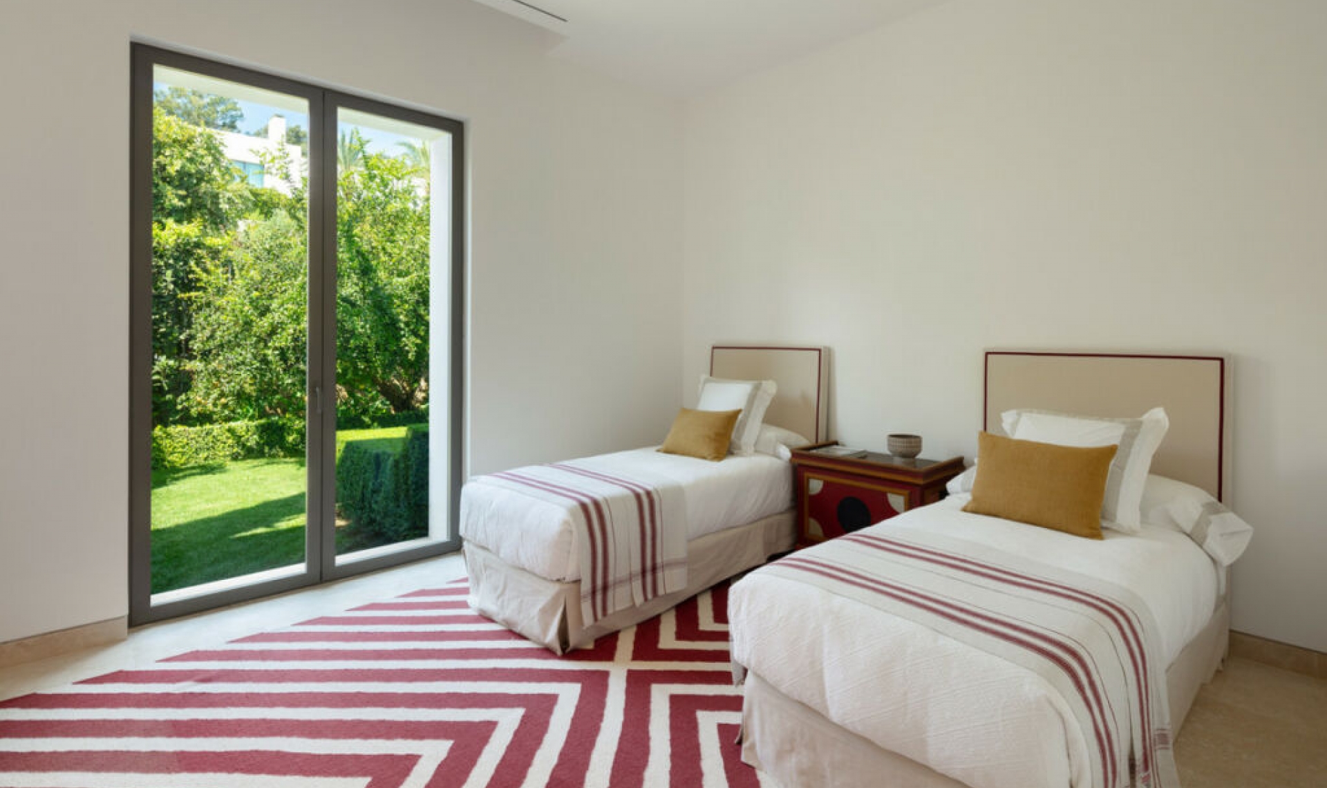 Resale - House -
Casares