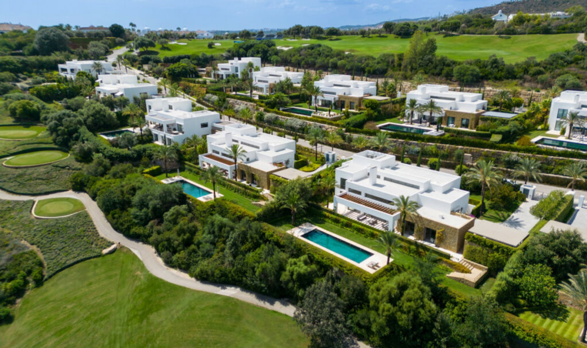 Resale - House -
Casares
