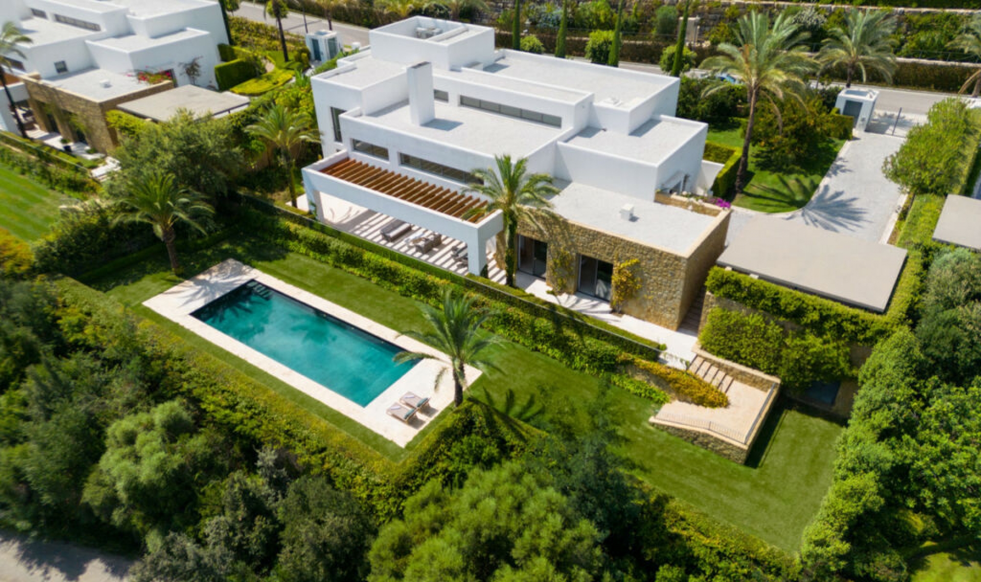 Resale - House -
Casares