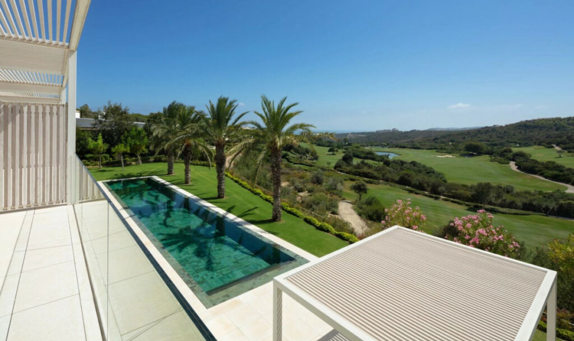 Resale - House -
Casares
