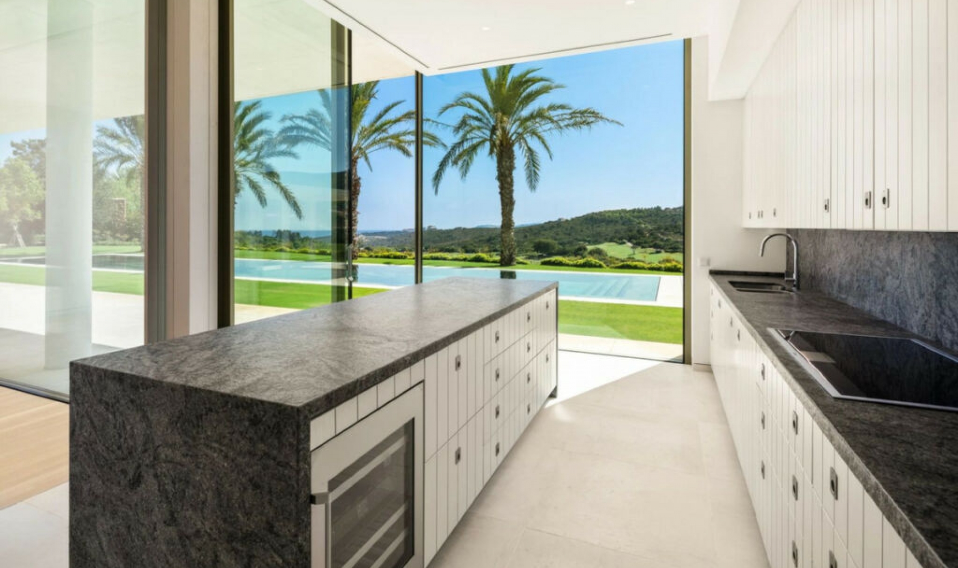 Resale - House -
Casares