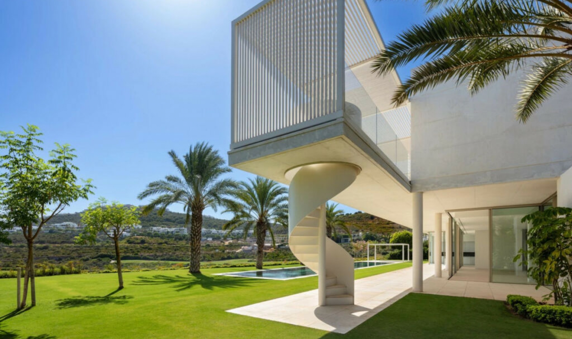 Resale - House -
Casares