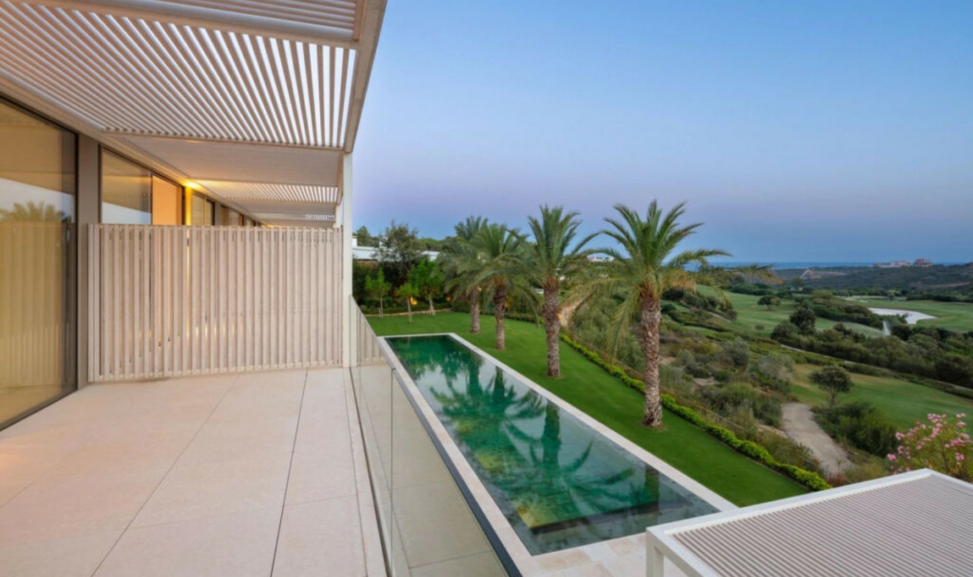 Resale - House -
Casares