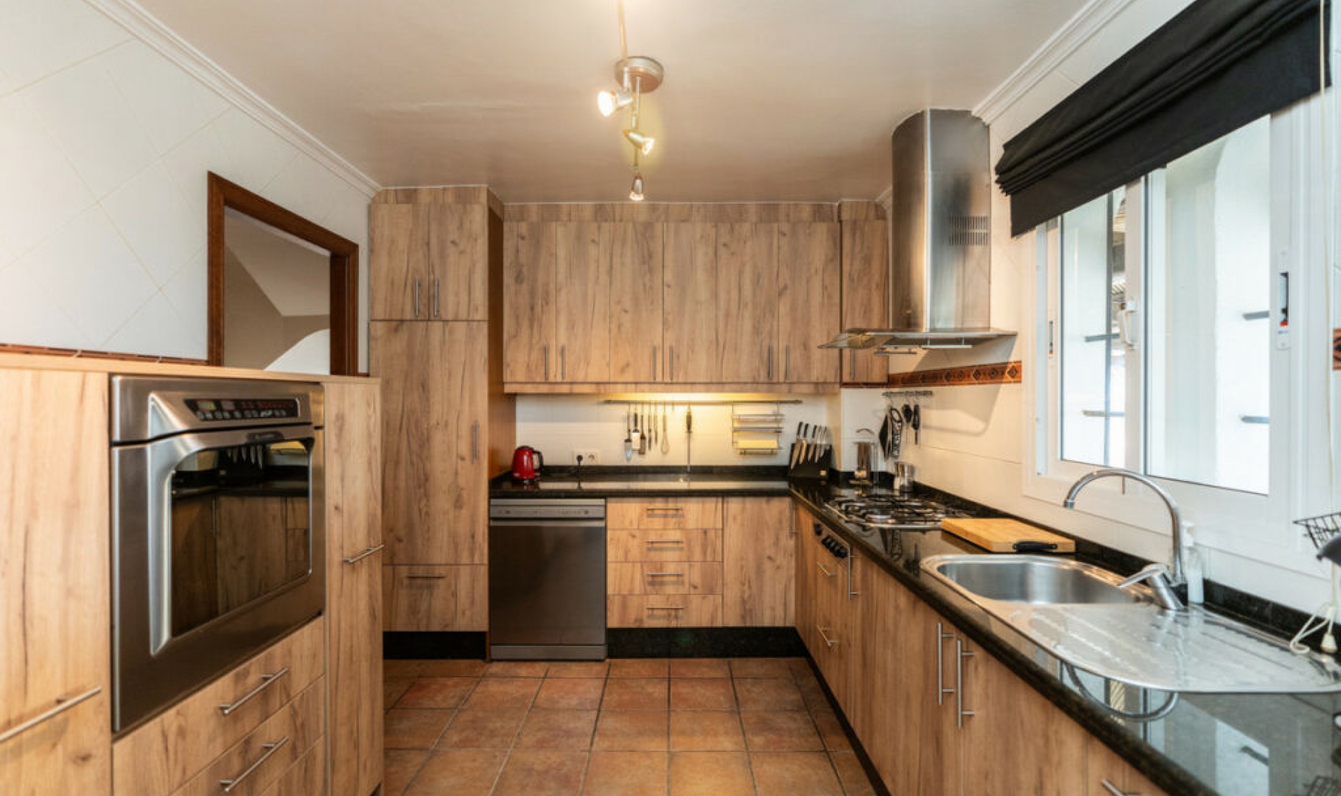 Resale - House -
Casares