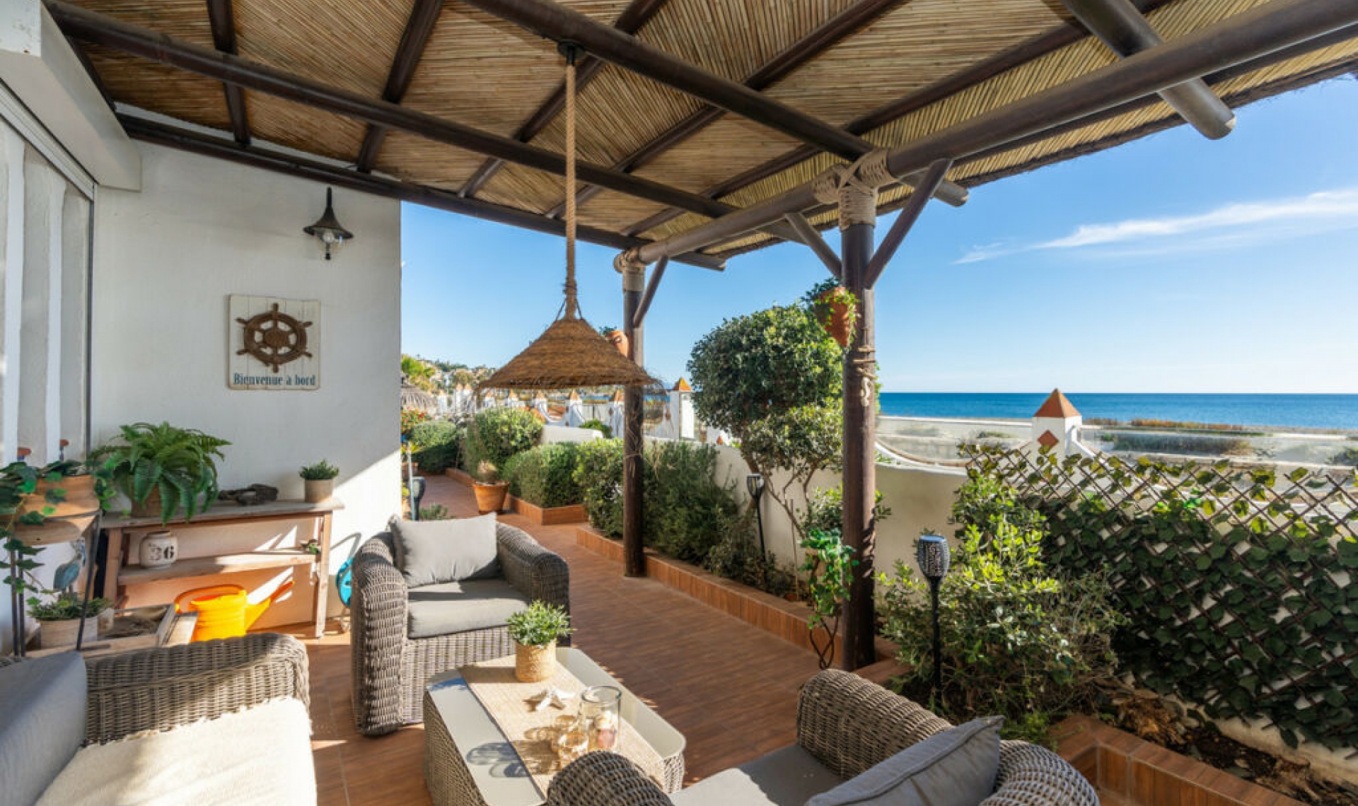 Resale - House -
Casares
