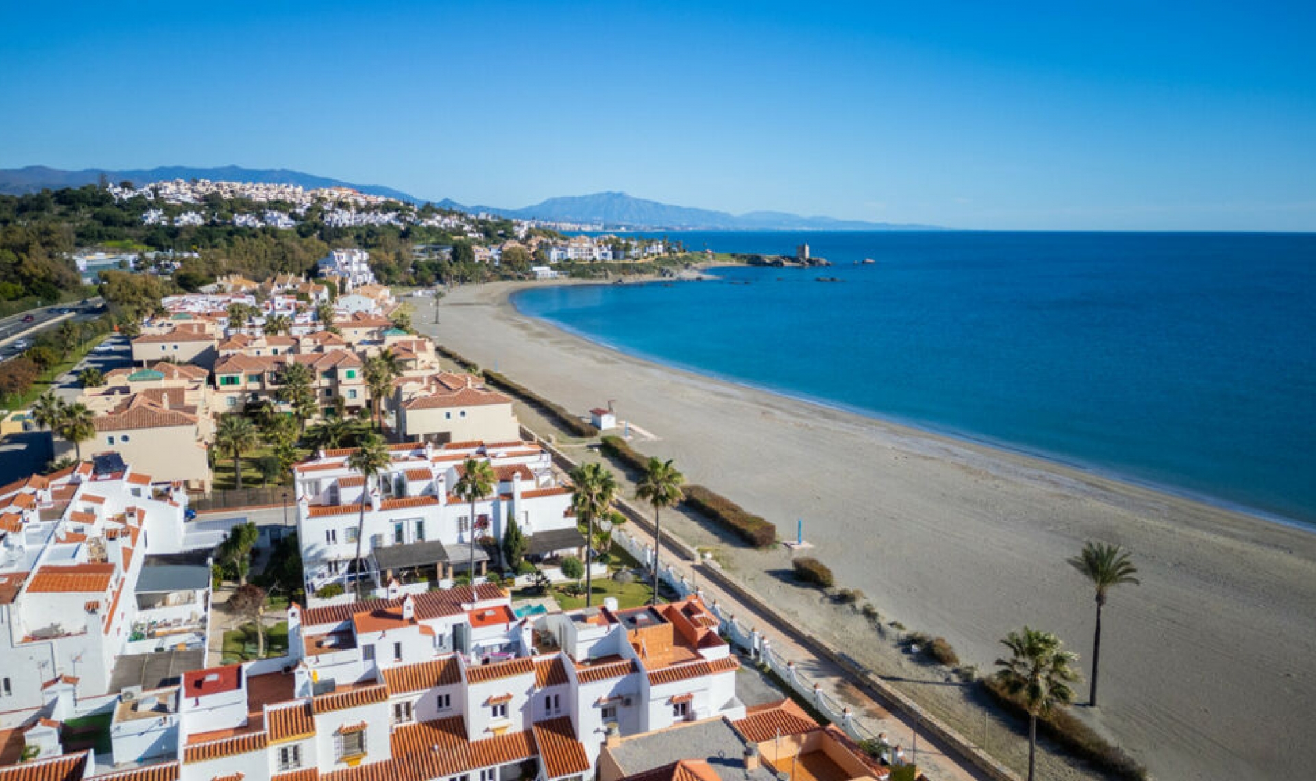 Resale - House -
Casares