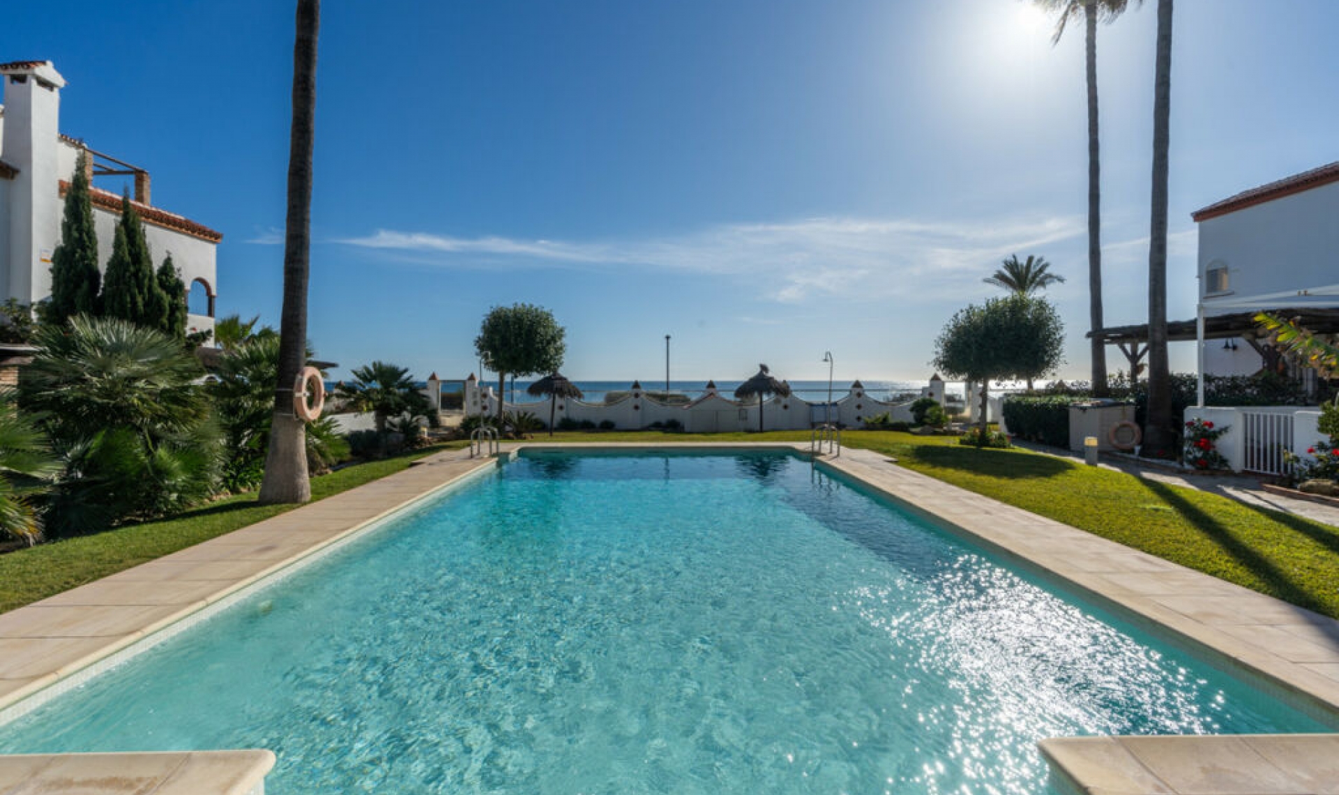 Resale - House -
Casares