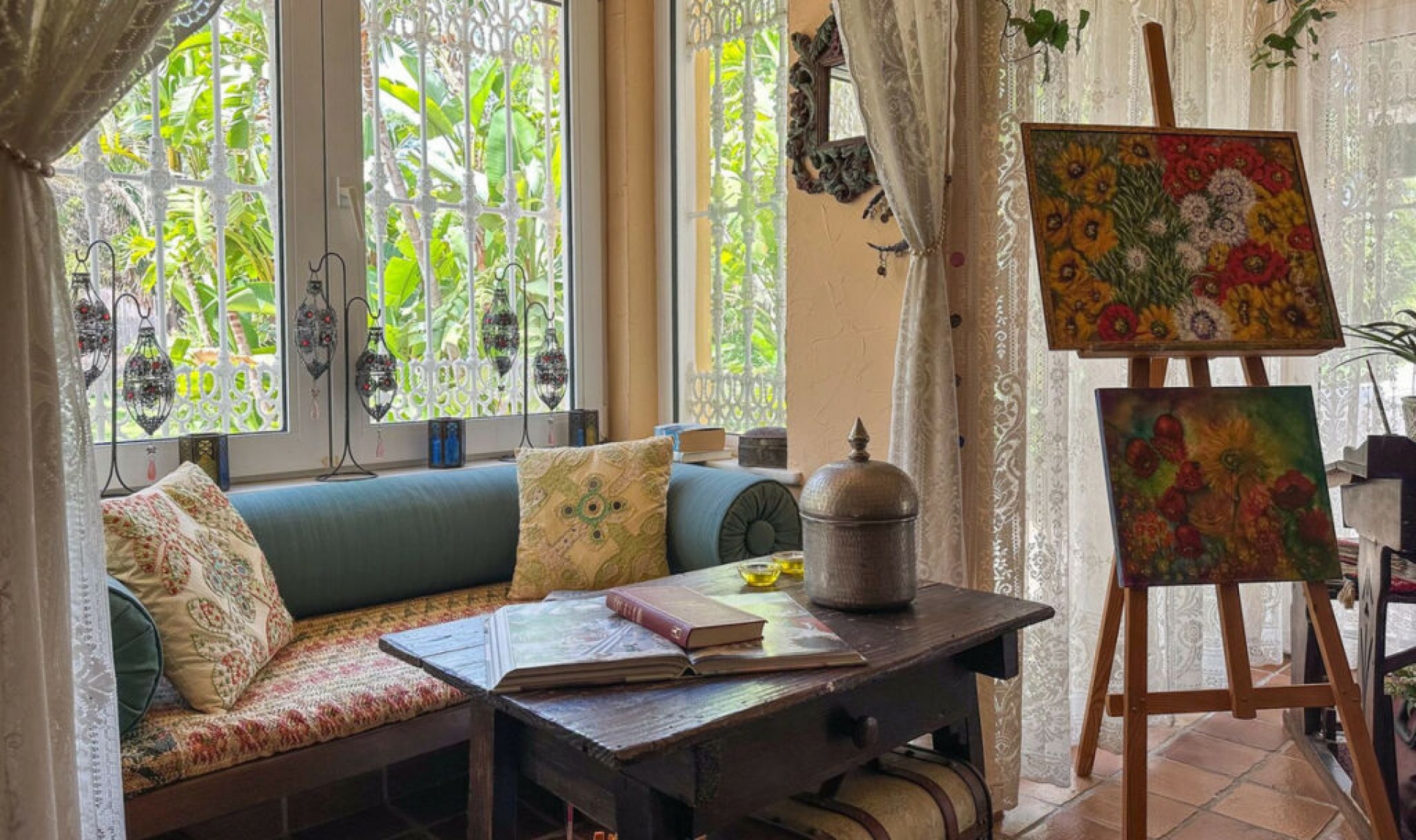 Resale - House -
Cerros del Aguila