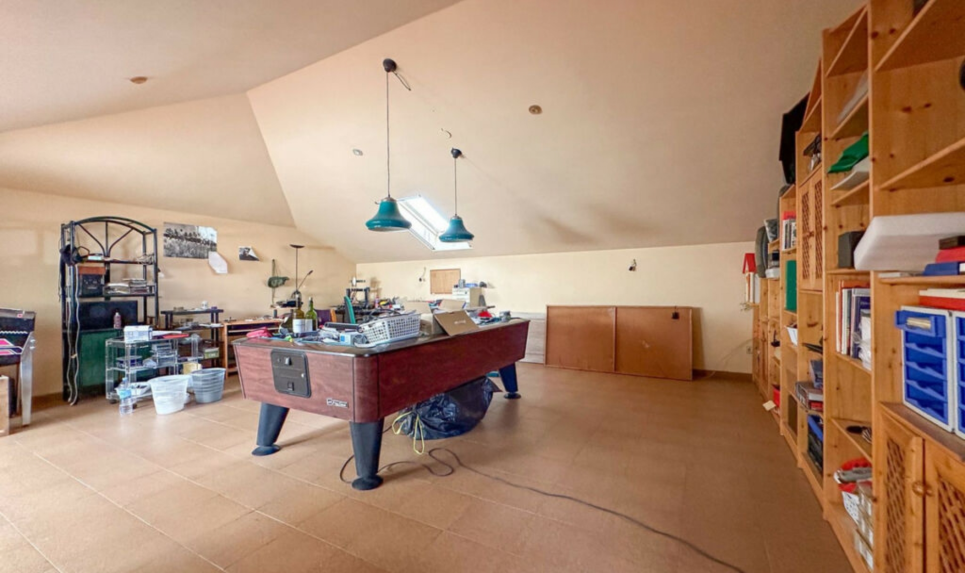 Resale - House -
Cerros del Aguila