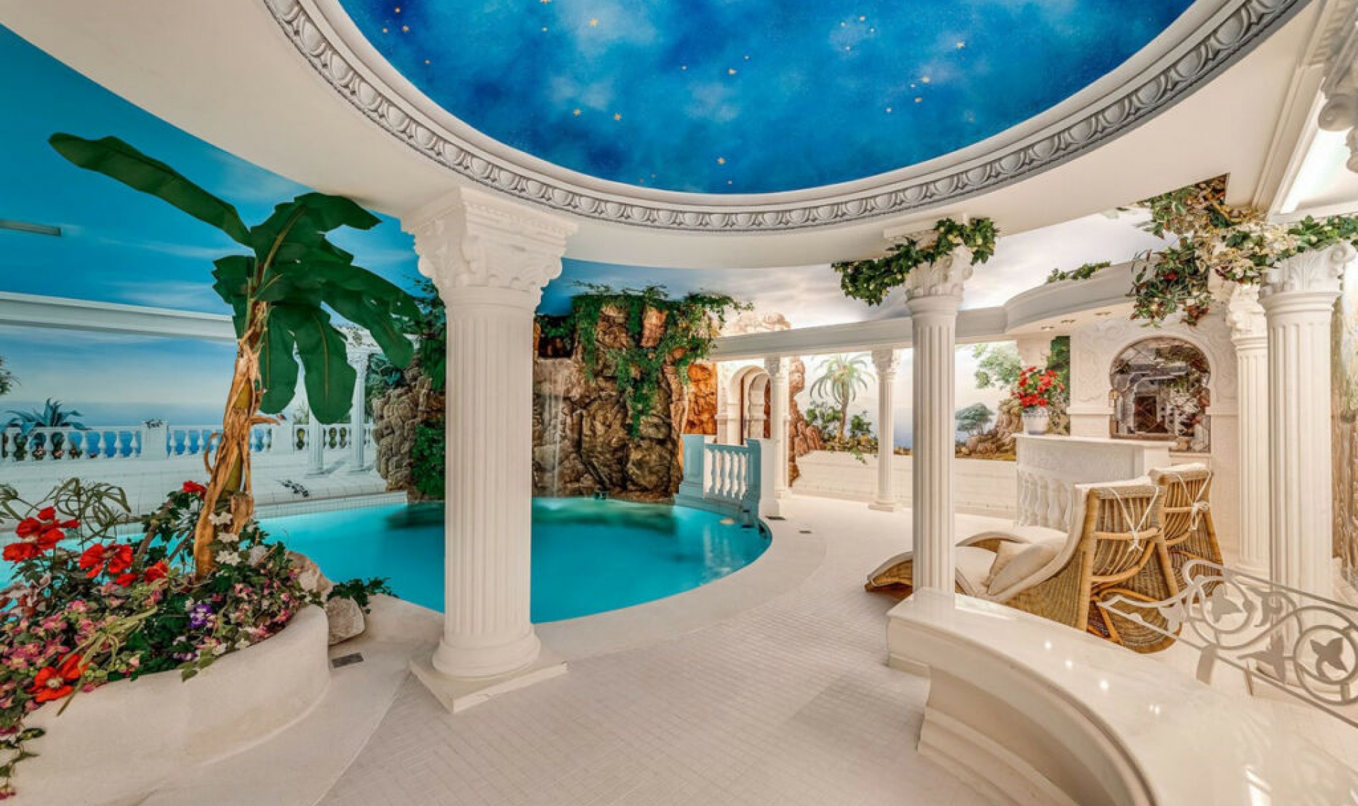 Resale - House -
Cerros del Aguila